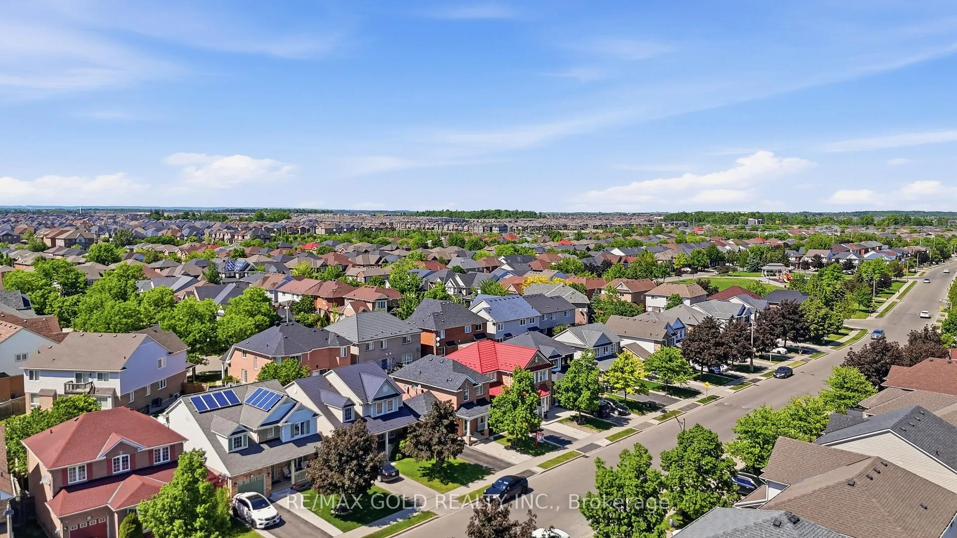 Photo 7 of 74 Sugarhill Drive, Brampton, Fletcher's Meadow — HOMEH