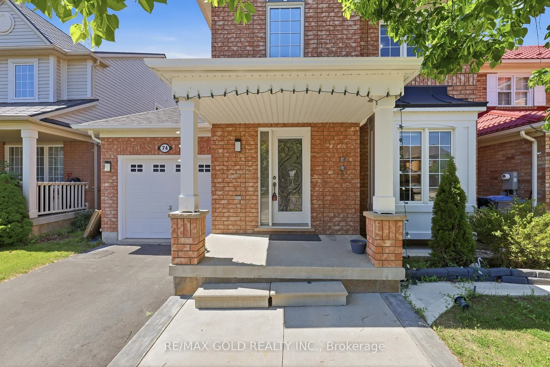 Photo 11 of 74 Sugarhill Drive, Brampton, Fletcher's Meadow — HOMEH