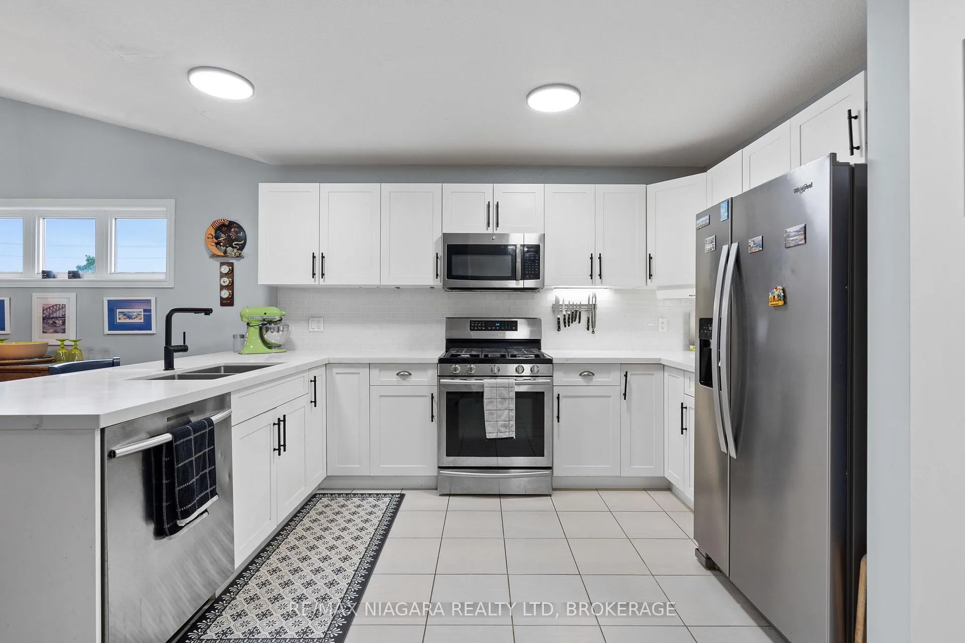 Photo 7 of 149 Roselawn Crescent, Welland, Coyle Creek — HOMEH