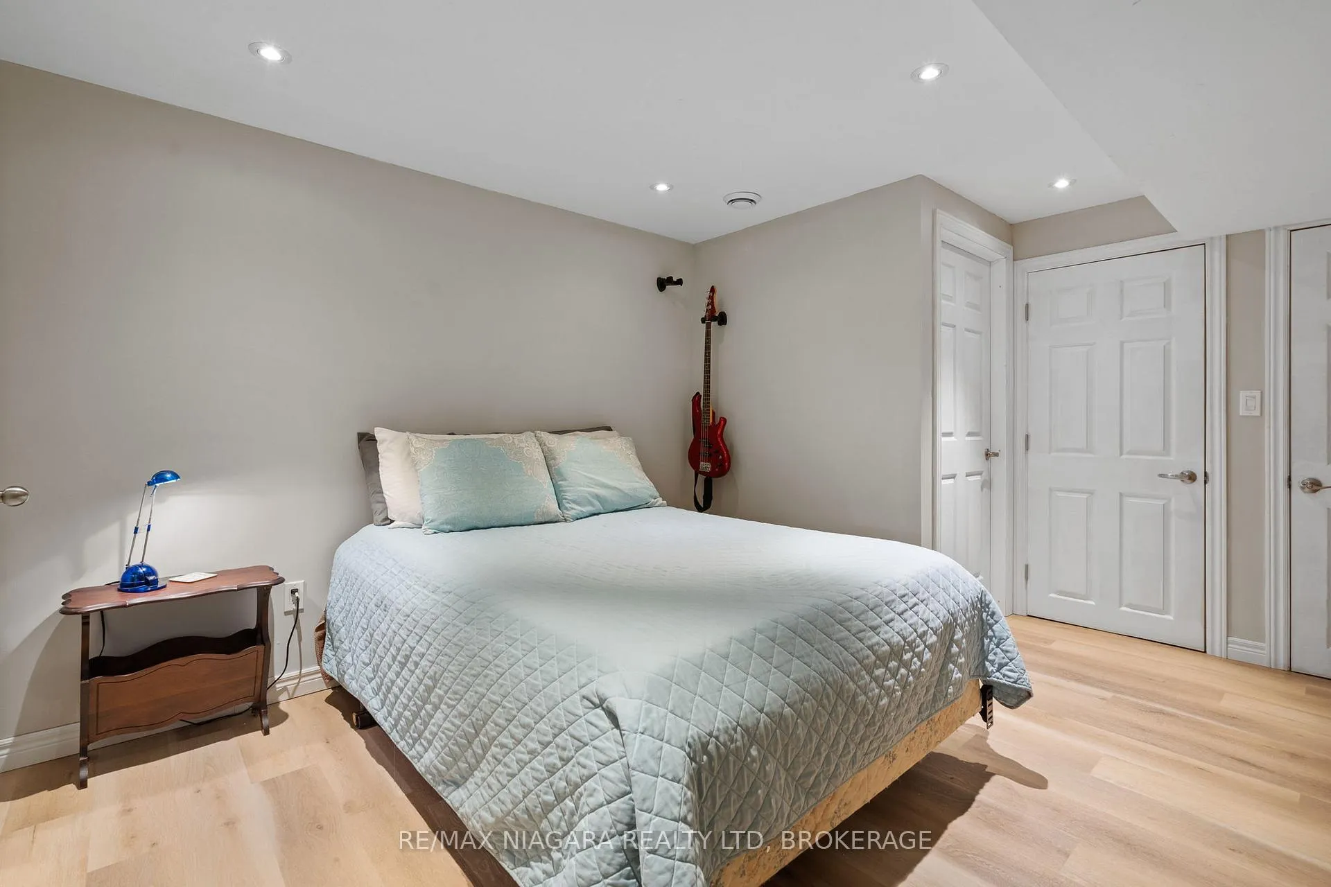 Photo 23 of 149 Roselawn Crescent, Welland, Coyle Creek — HOMEH
