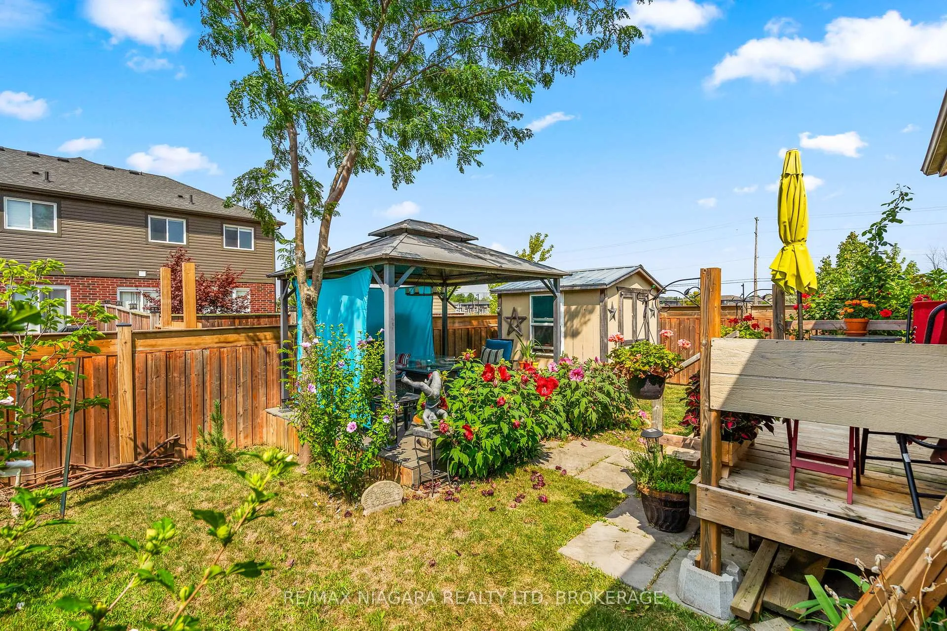 Photo 29 of 149 Roselawn Crescent, Welland, Coyle Creek — HOMEH