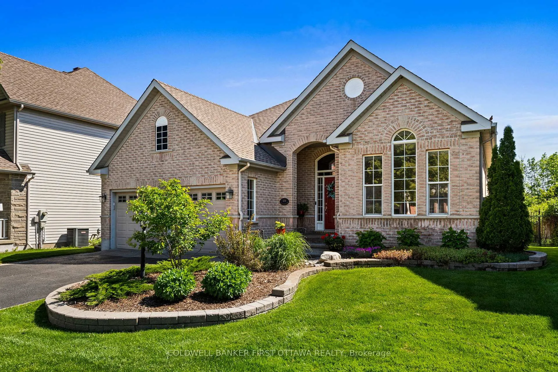 Photo 1 of 19 Fencerow Way, Ottawa, Barrhaven - Stonebridge — HOMEH