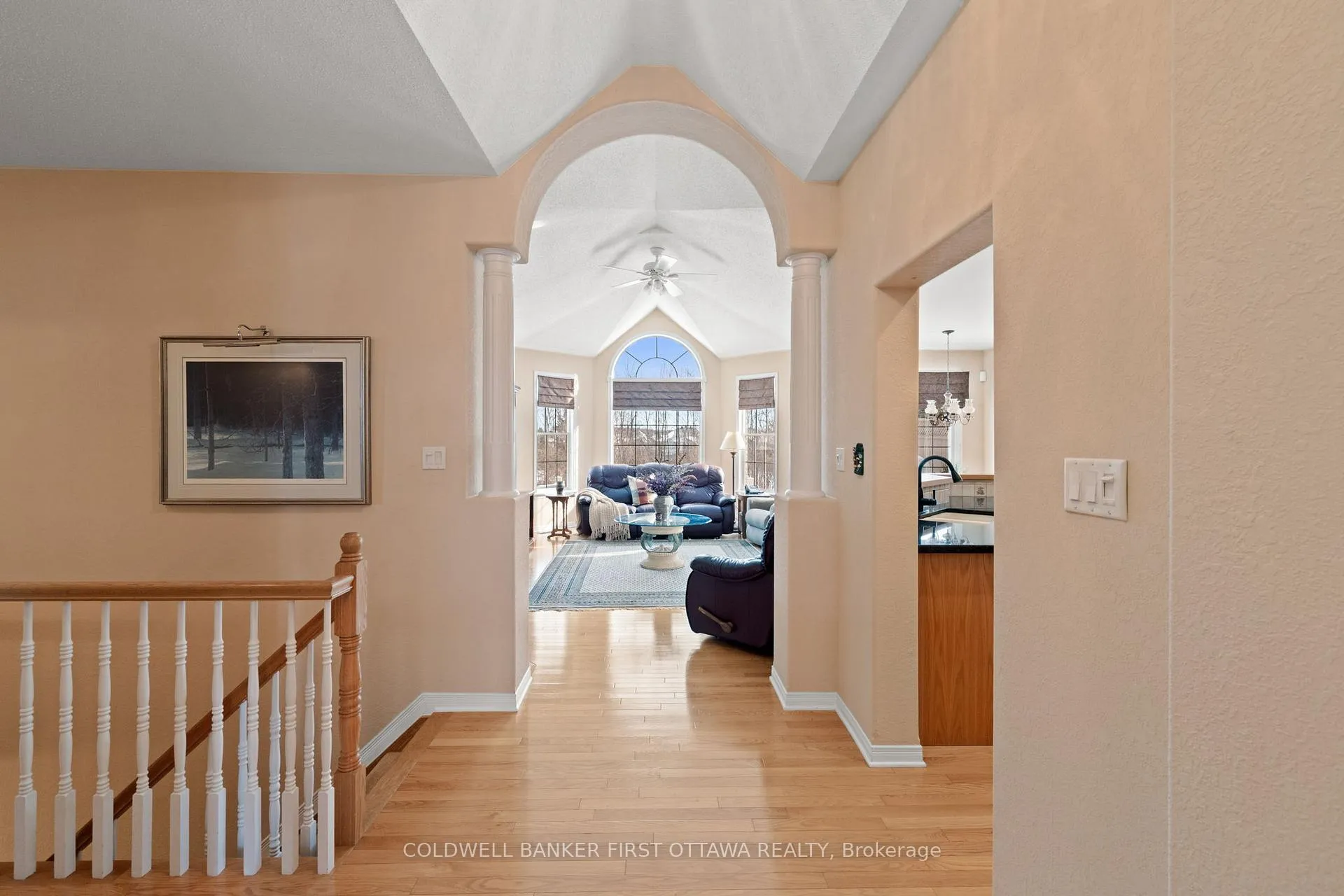 Photo 9 of 19 Fencerow Way, Ottawa, Barrhaven - Stonebridge — HOMEH