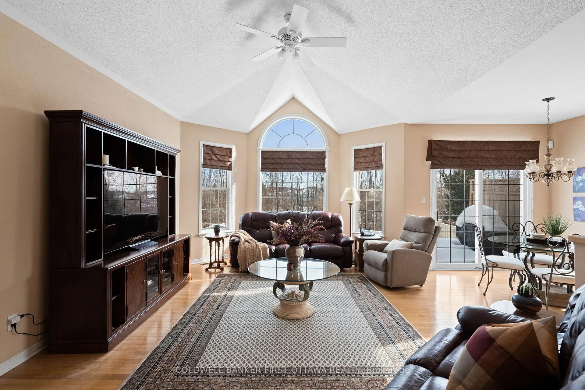 Photo 10 of 19 Fencerow Way, Ottawa, Barrhaven - Stonebridge — HOMEH