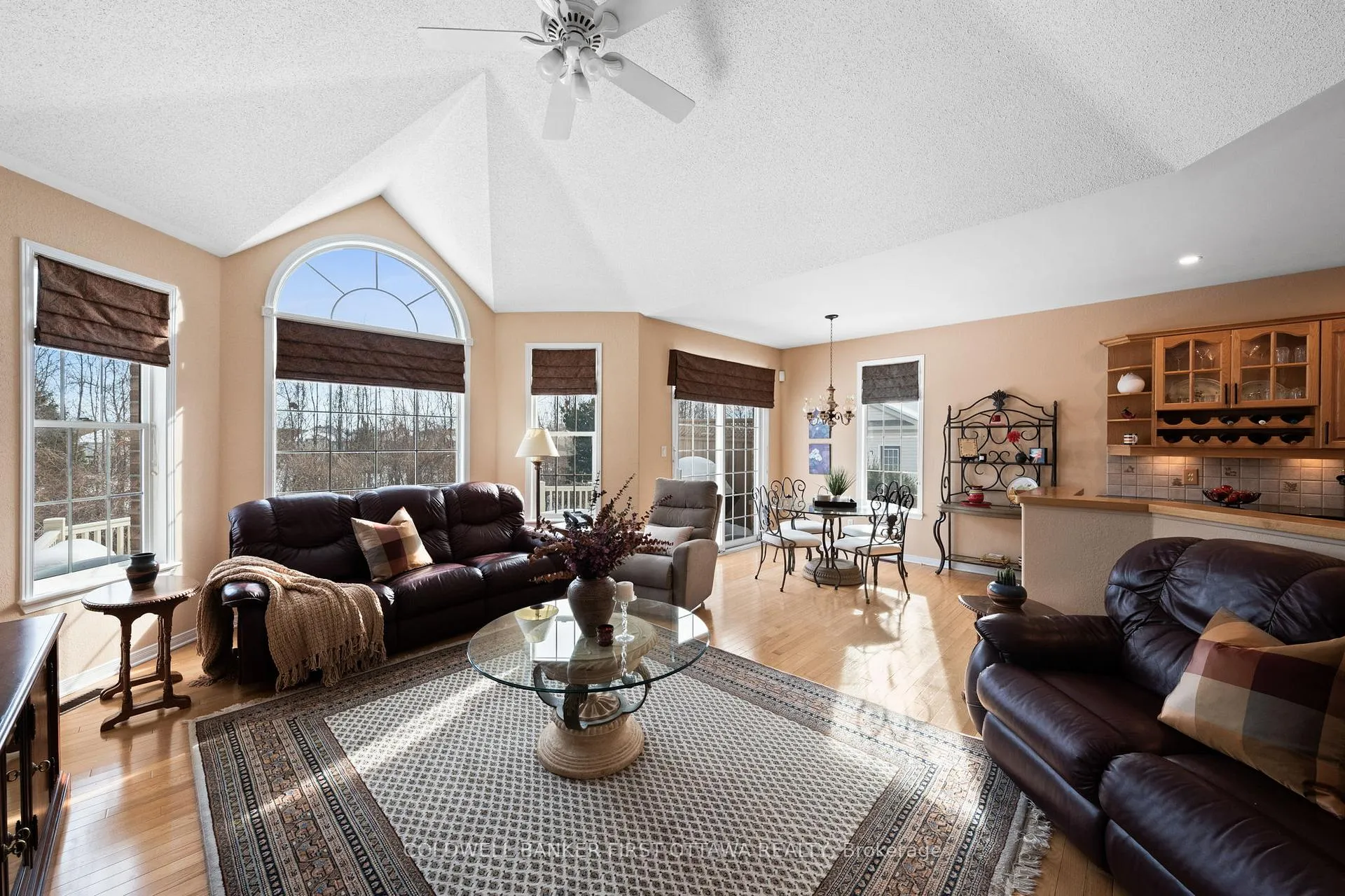 Photo 11 of 19 Fencerow Way, Ottawa, Barrhaven - Stonebridge — HOMEH