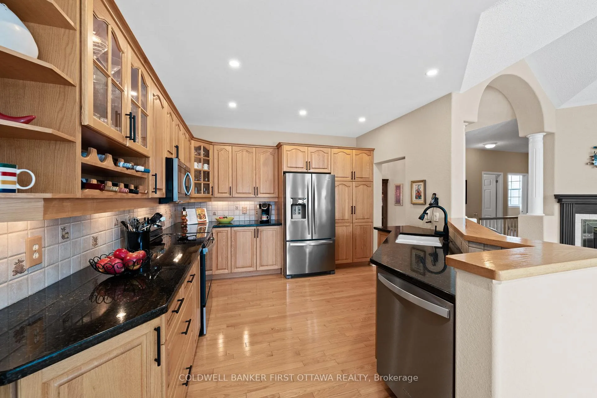 Photo 16 of 19 Fencerow Way, Ottawa, Barrhaven - Stonebridge — HOMEH