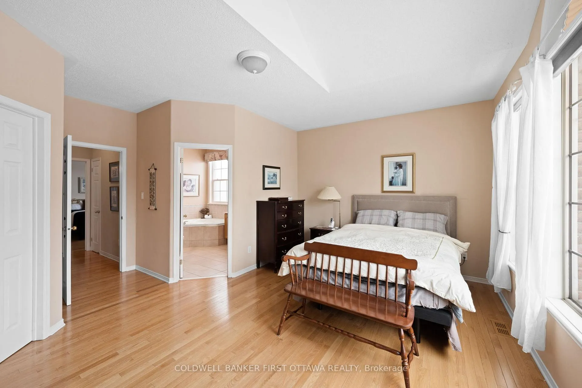 Photo 24 of 19 Fencerow Way, Ottawa, Barrhaven - Stonebridge — HOMEH