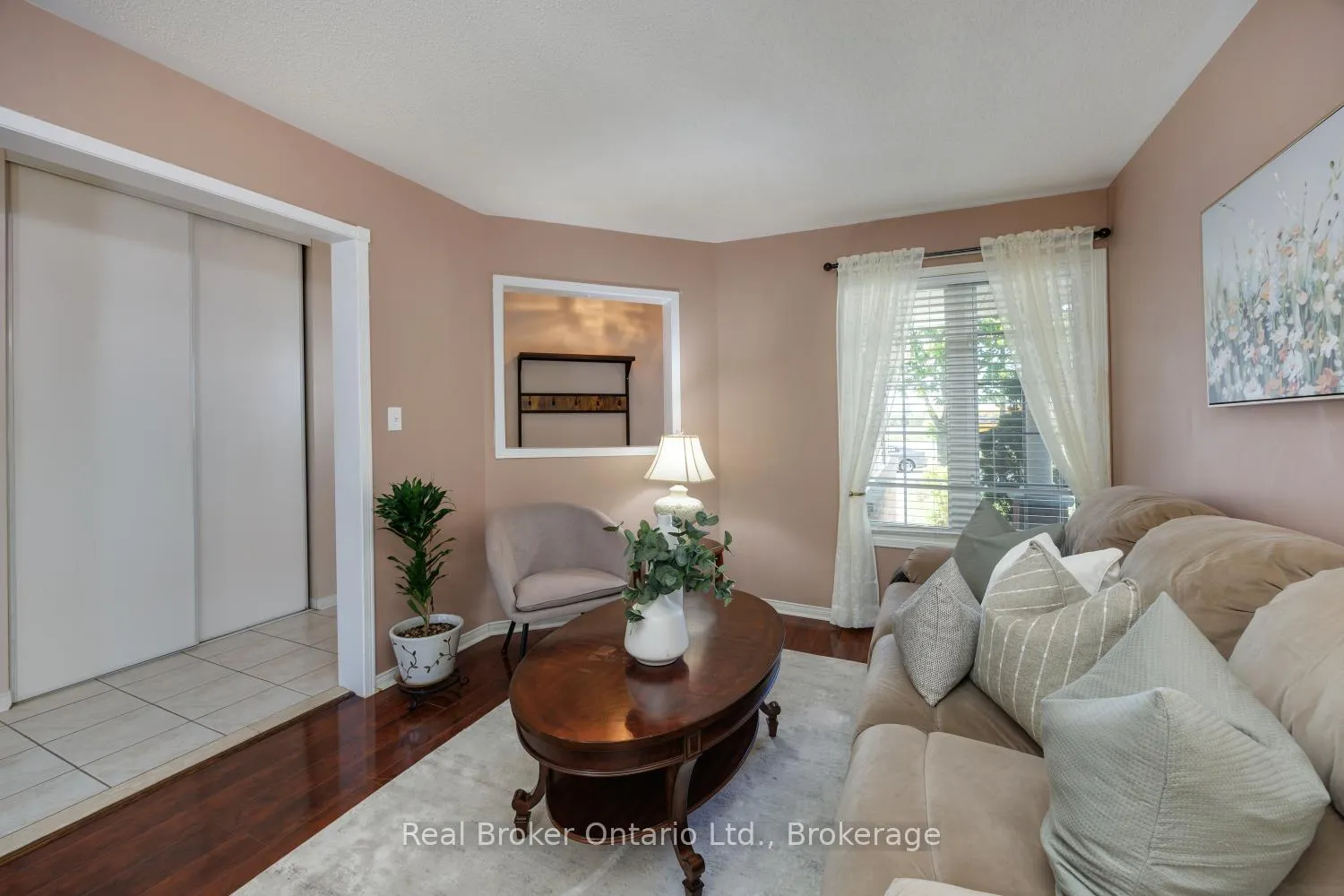 Photo 9 of 41 Havenwood Place, Whitby, Port Whitby — HOMEH