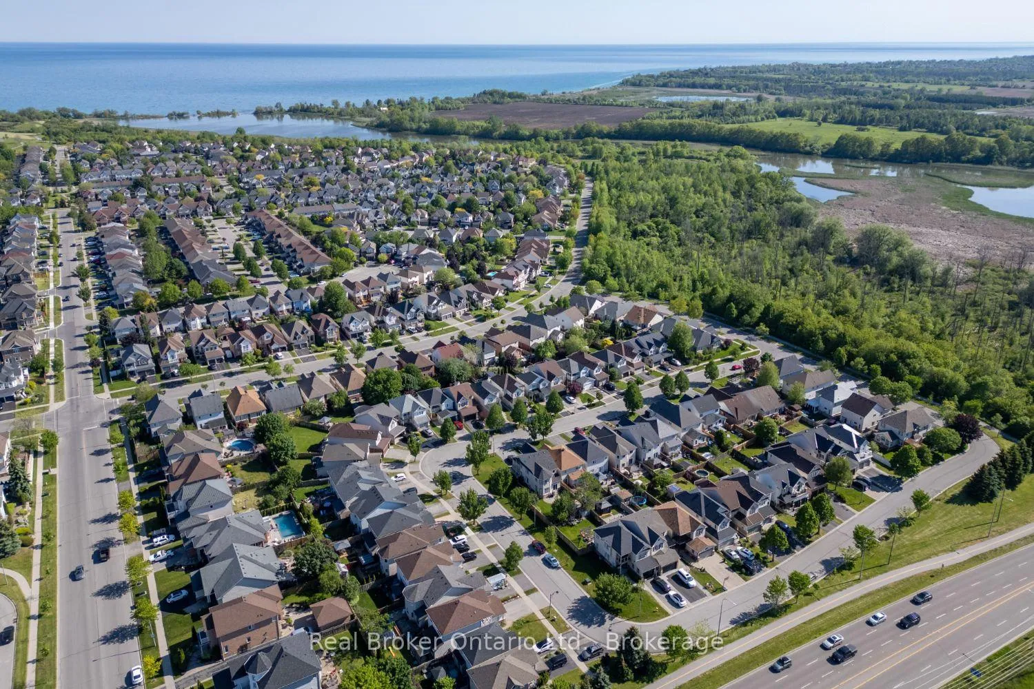 Photo 32 of 41 Havenwood Place, Whitby, Port Whitby — HOMEH
