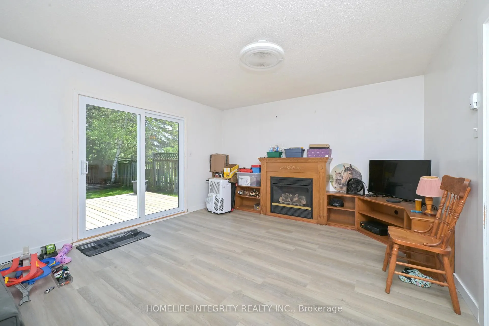 Photo 13 of 311 Centre Street N, New Tecumseth, Beeton — HOMEH