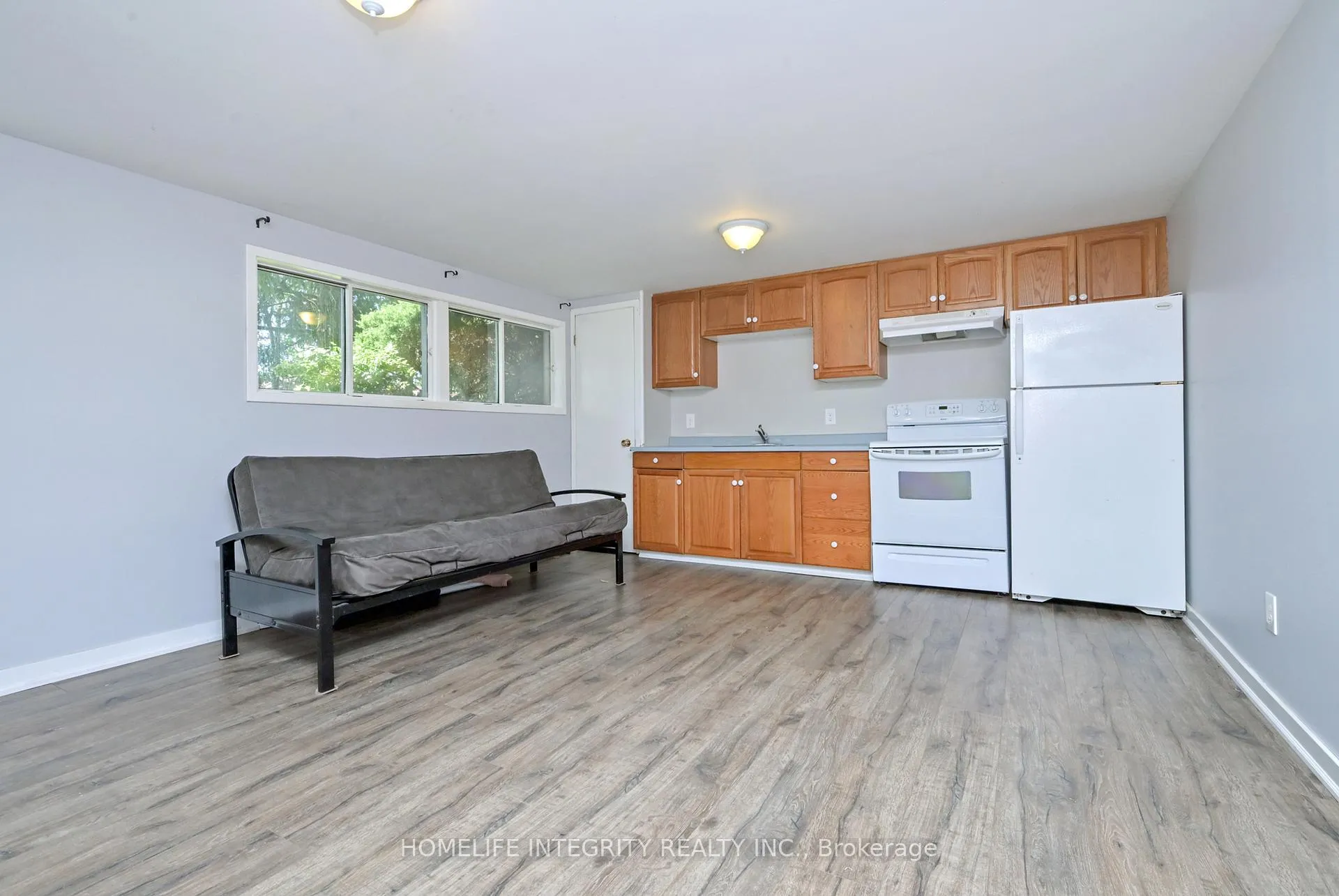 Photo 20 of 311 Centre Street N, New Tecumseth, Beeton — HOMEH