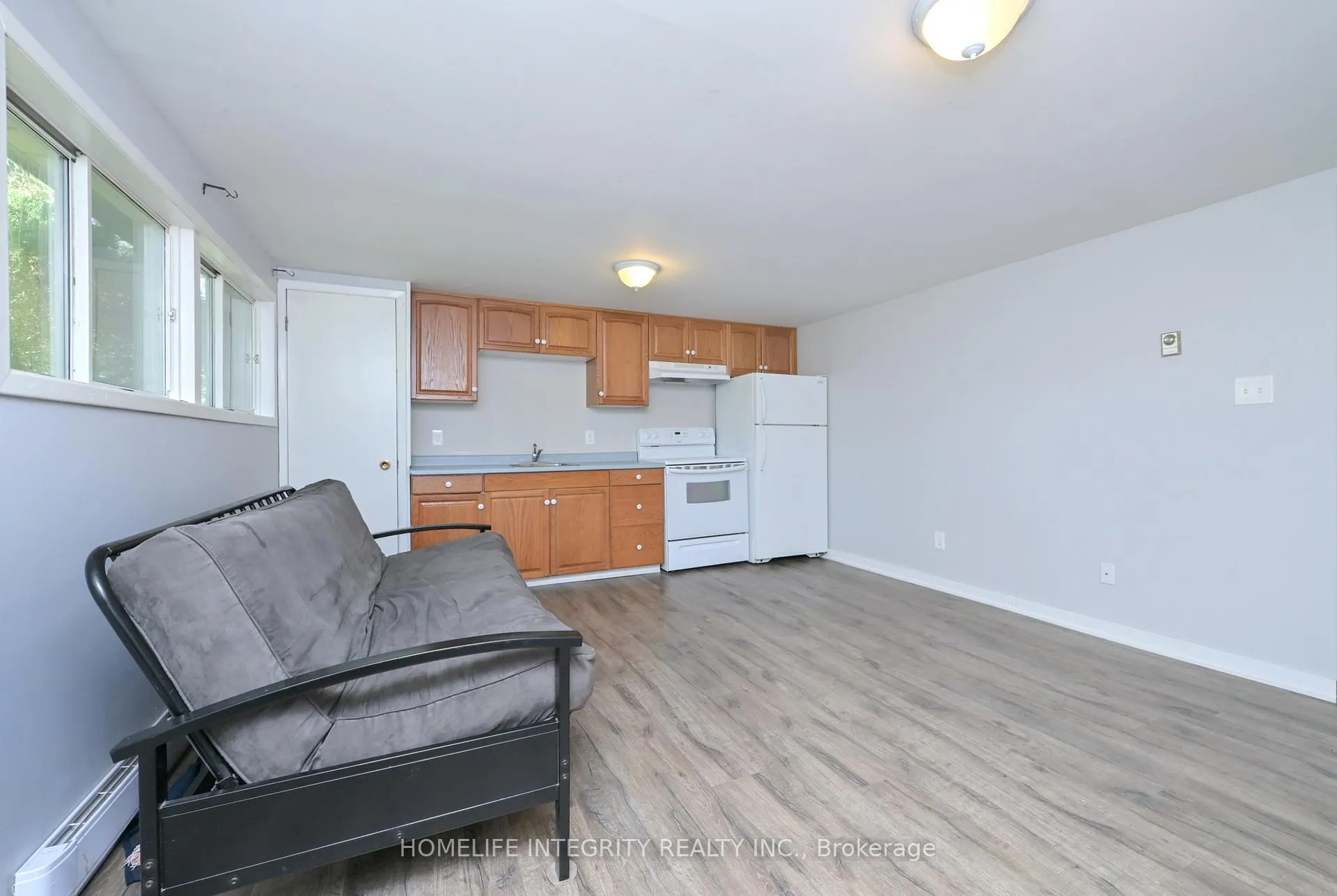Photo 21 of 311 Centre Street N, New Tecumseth, Beeton — HOMEH