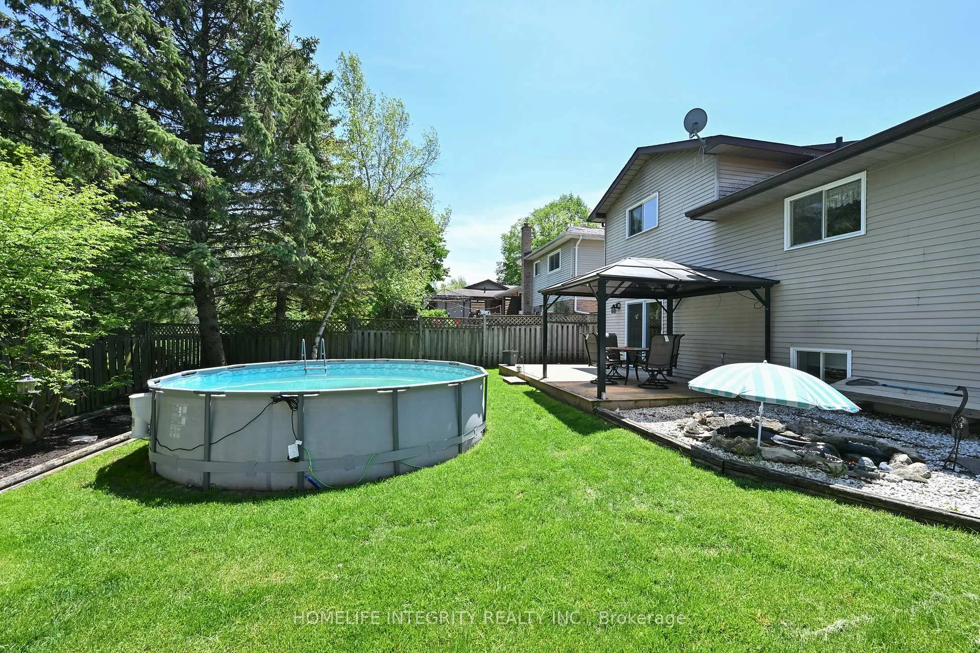 Photo 26 of 311 Centre Street N, New Tecumseth, Beeton — HOMEH