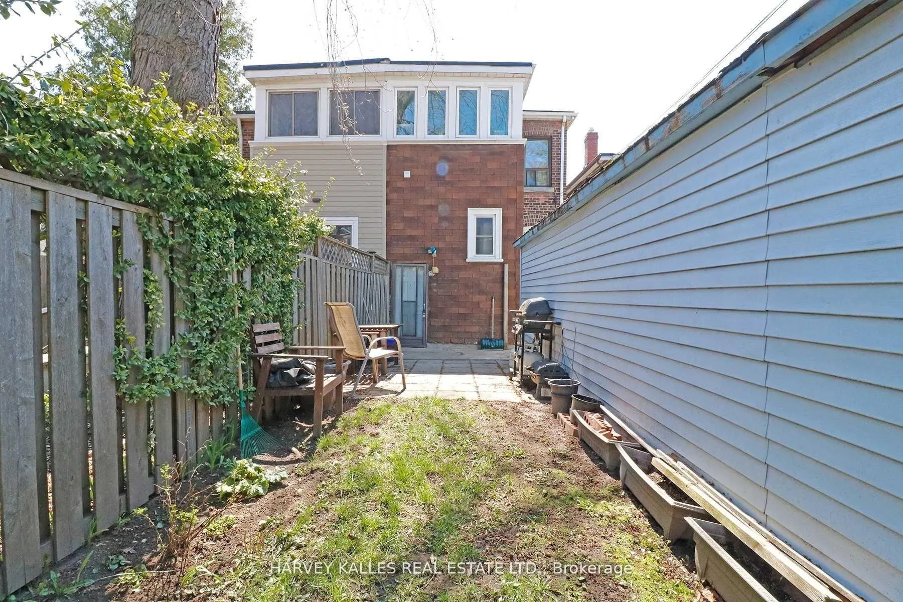 Photo 13 of Unit Lower, 238 Strathmore Boulevard, Toronto, Danforth — HOMEH
