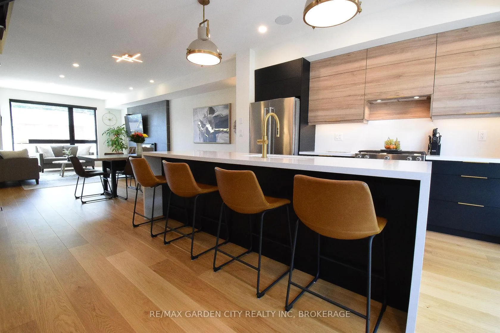 Photo 15 of Unit 5, 2 Brock Street S, Hamilton, Dundas — HOMEH