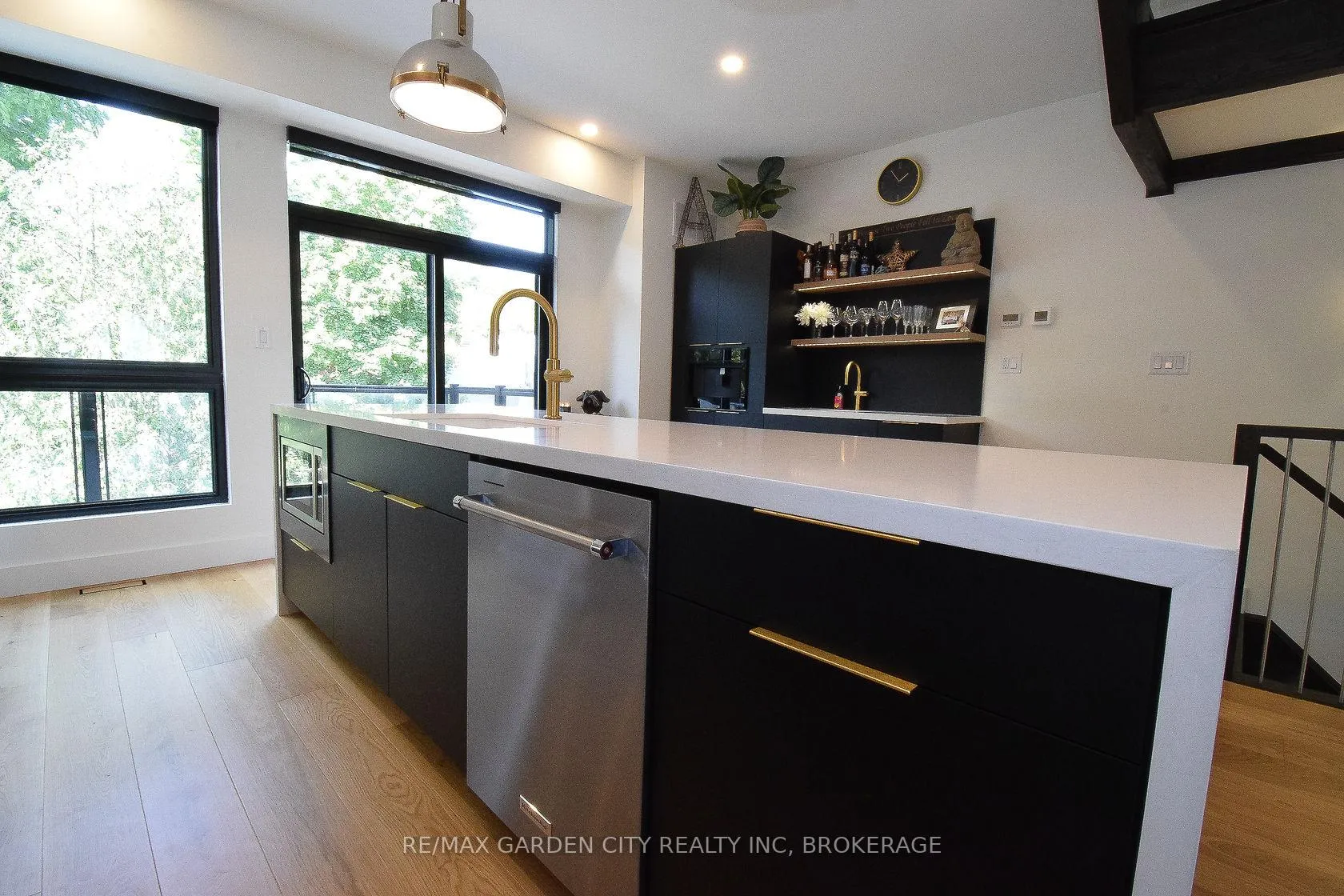 Photo 19 of Unit 5, 2 Brock Street S, Hamilton, Dundas — HOMEH