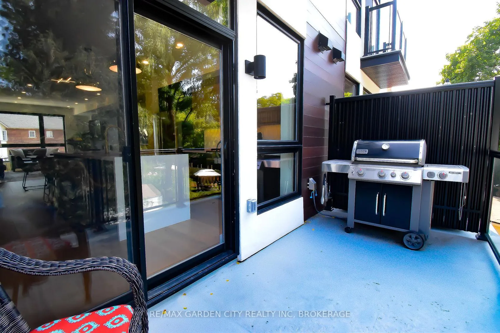 Photo 20 of Unit 5, 2 Brock Street S, Hamilton, Dundas — HOMEH
