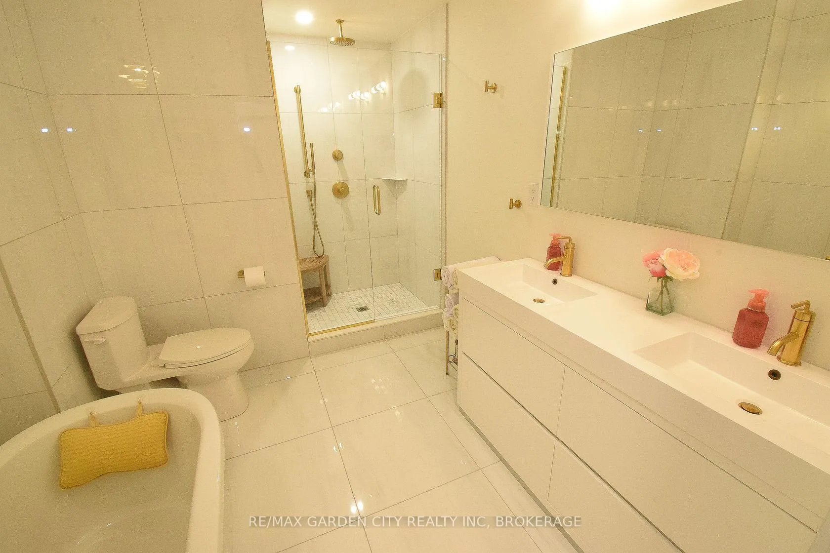 Photo 25 of Unit 5, 2 Brock Street S, Hamilton, Dundas — HOMEH