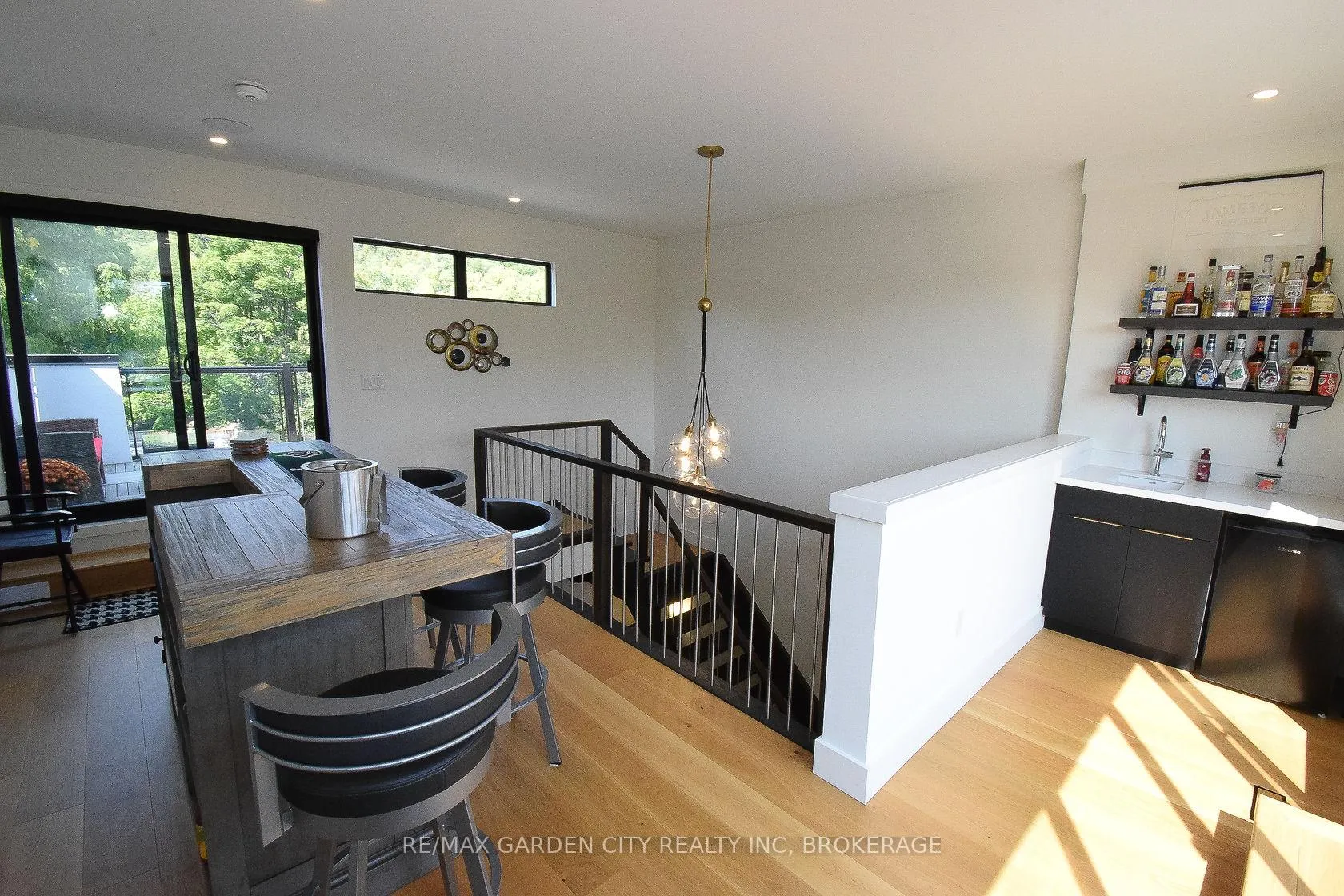 Photo 32 of Unit 5, 2 Brock Street S, Hamilton, Dundas — HOMEH
