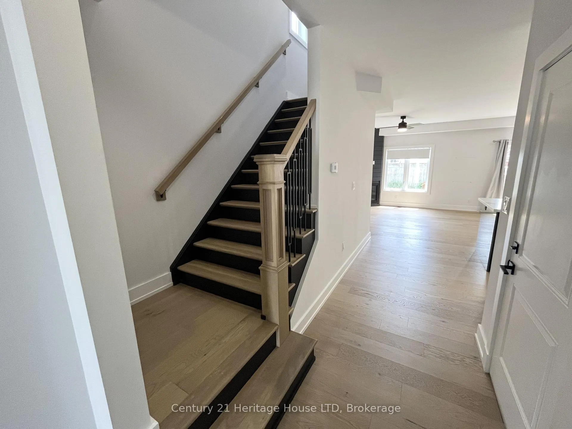 Photo 6 of 4 Keswick Street, St. Catharines, Secord Woods — HOMEH
