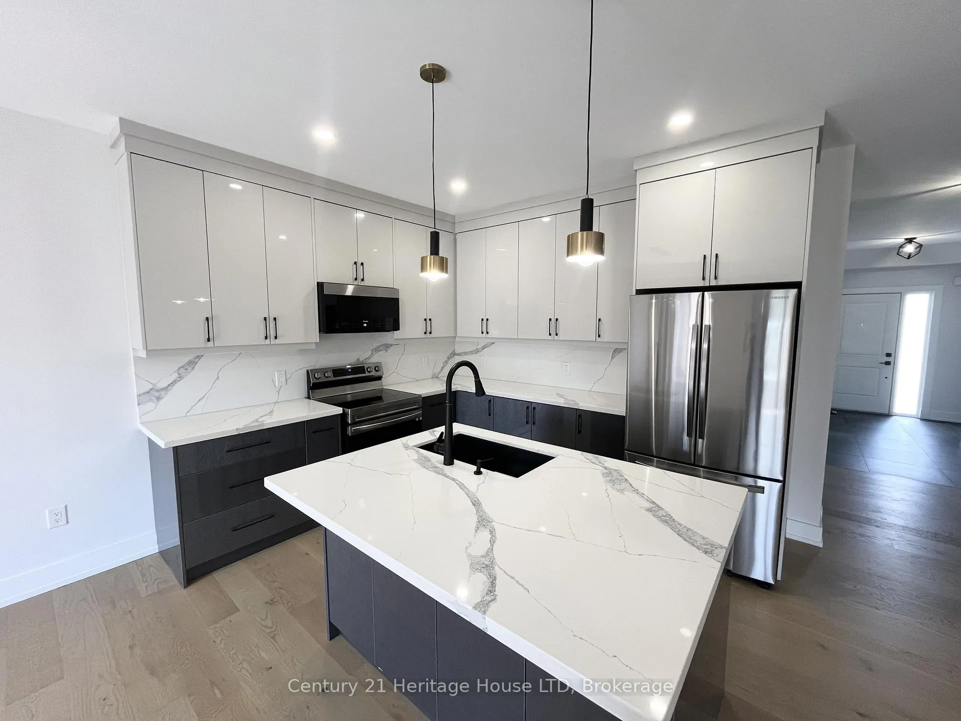 Photo 9 of 4 Keswick Street, St. Catharines, Secord Woods — HOMEH