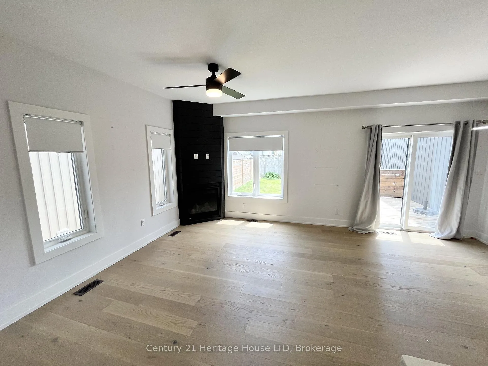 Photo 12 of 4 Keswick Street, St. Catharines, Secord Woods — HOMEH