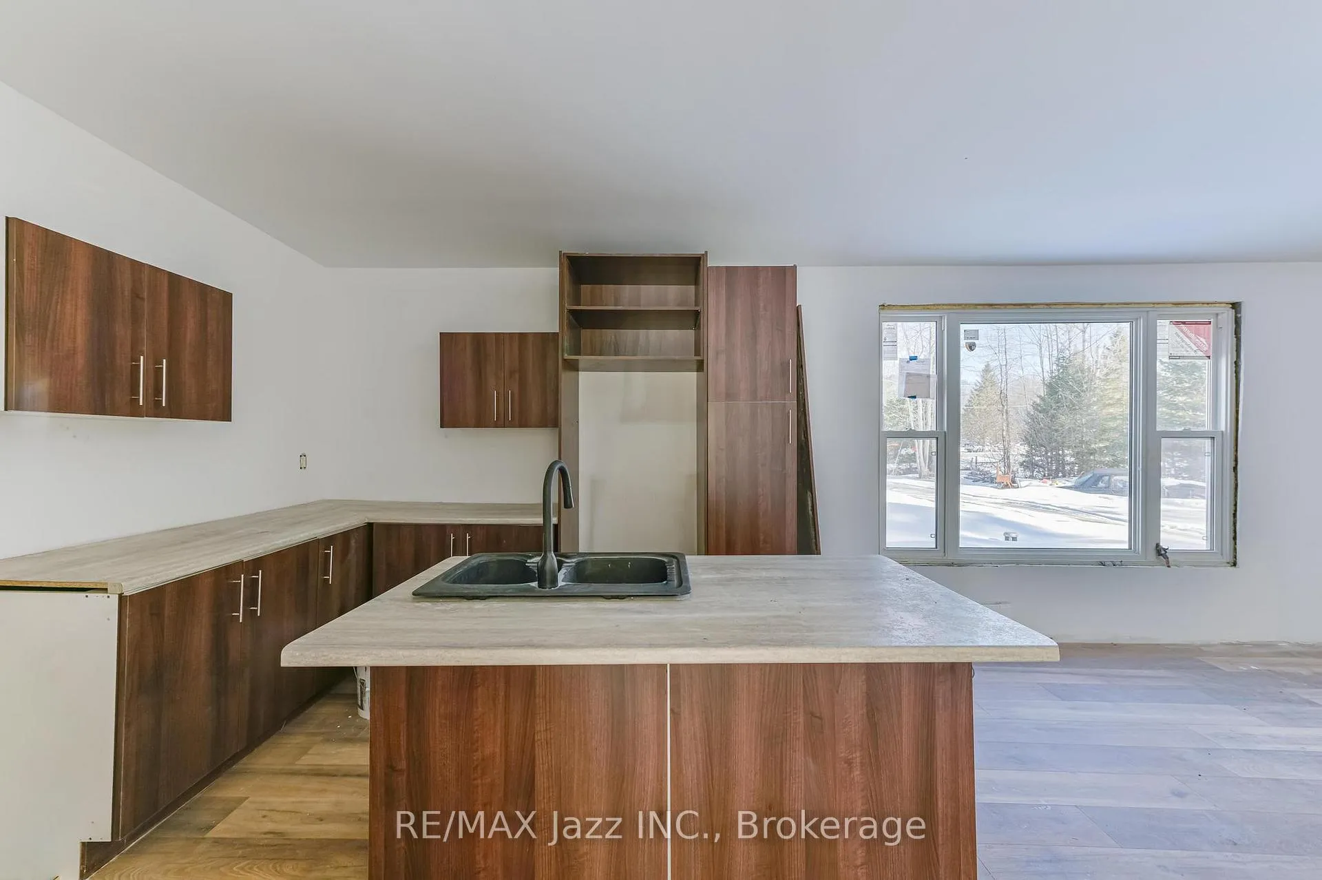 Photo 11 of 3338 Monck Road, Kawartha Lakes, Laxton/Digby/Longford — HOMEH