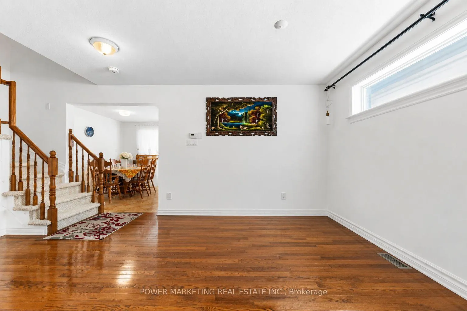 Photo 4 of 37 Cresthaven Drive, Ottawa, Barrhaven East — HOMEH