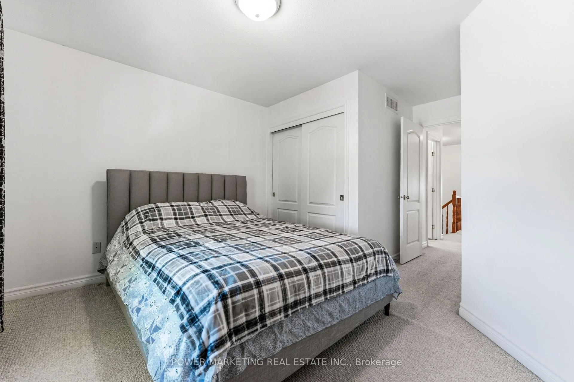 Photo 14 of 37 Cresthaven Drive, Ottawa, Barrhaven East — HOMEH