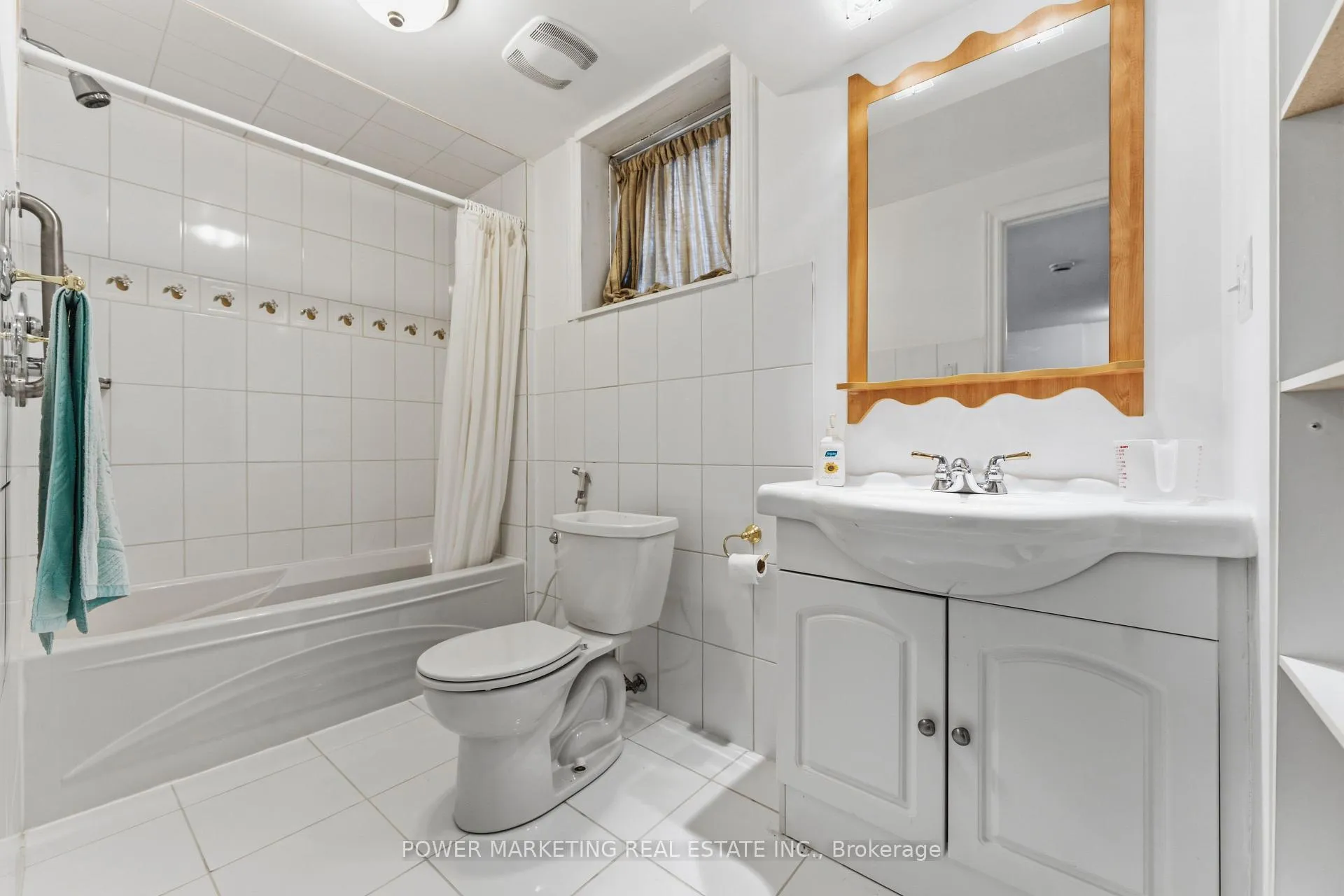 Photo 16 of 37 Cresthaven Drive, Ottawa, Barrhaven East — HOMEH