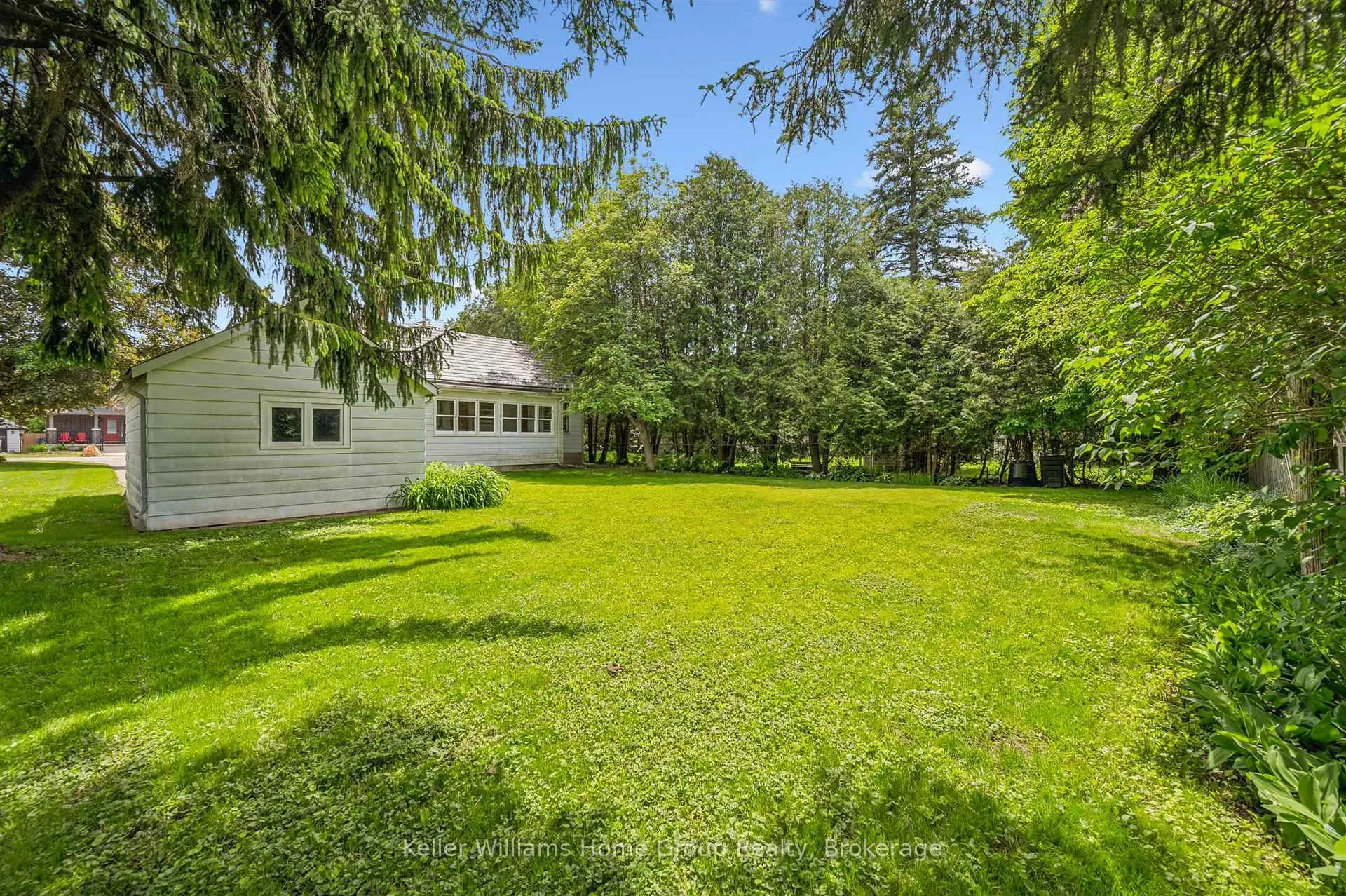 Photo 3 of 145 Forfar Street E, Centre Wellington, Fergus — HOMEH