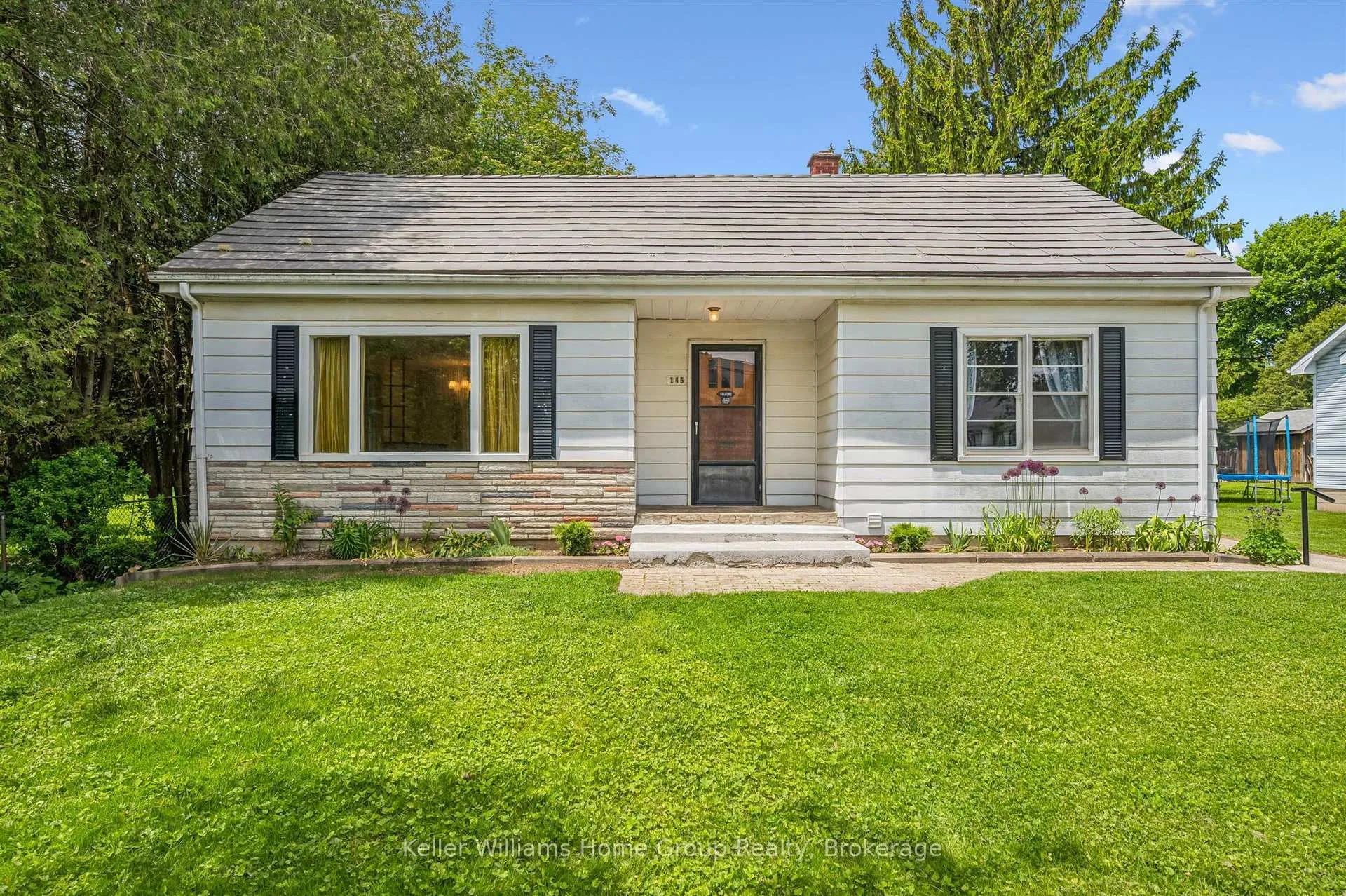 Photo 6 of 145 Forfar Street E, Centre Wellington, Fergus — HOMEH