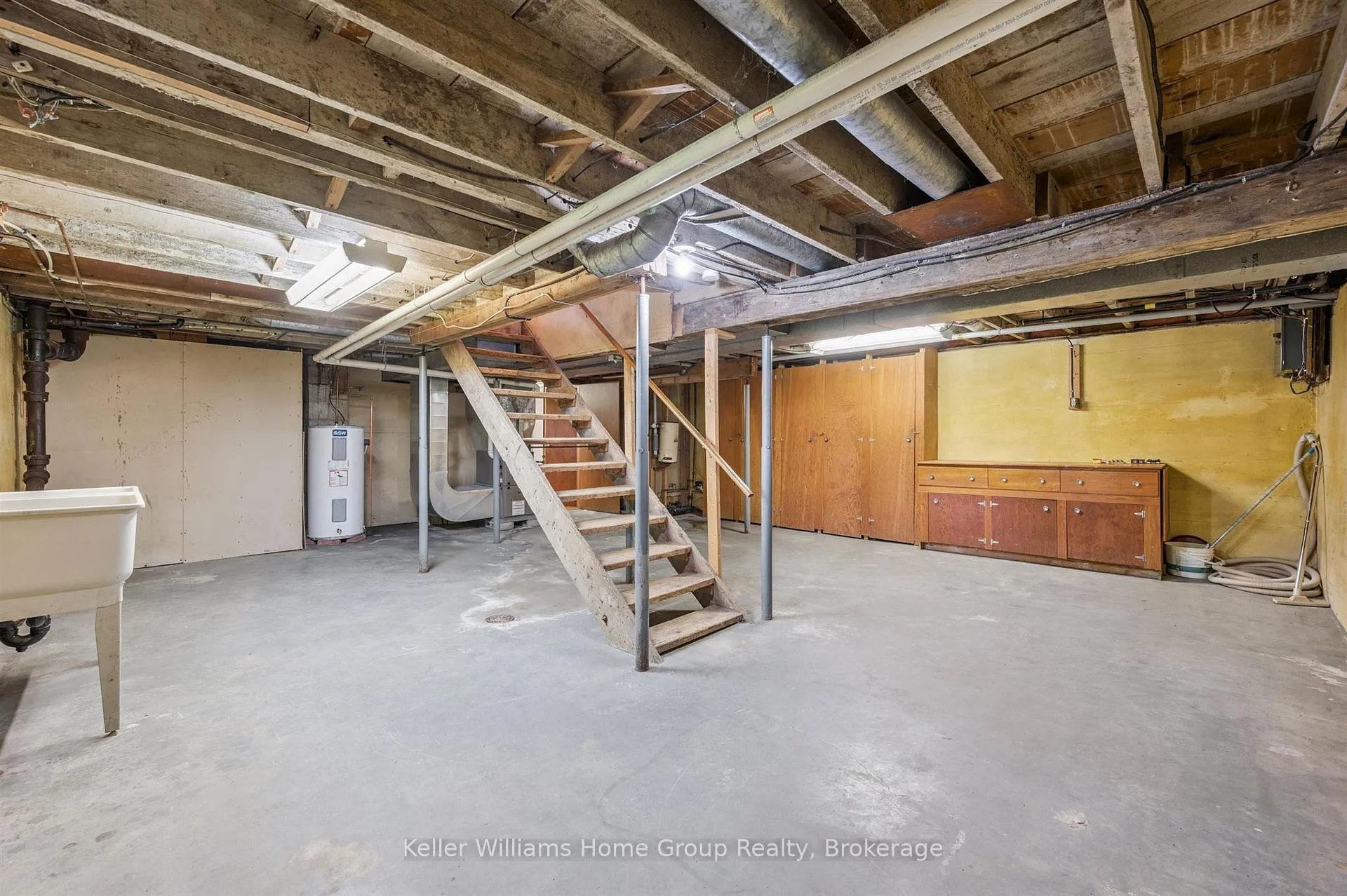 Photo 29 of 145 Forfar Street E, Centre Wellington, Fergus — HOMEH