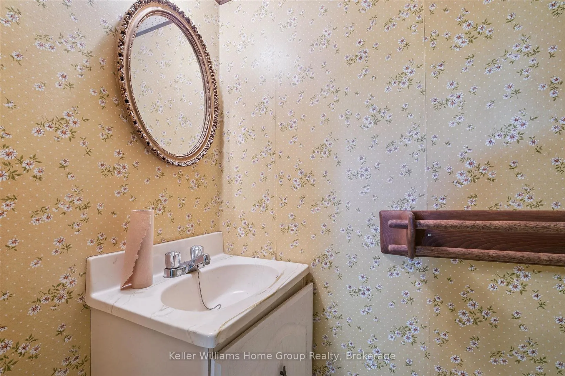Photo 33 of 145 Forfar Street E, Centre Wellington, Fergus — HOMEH