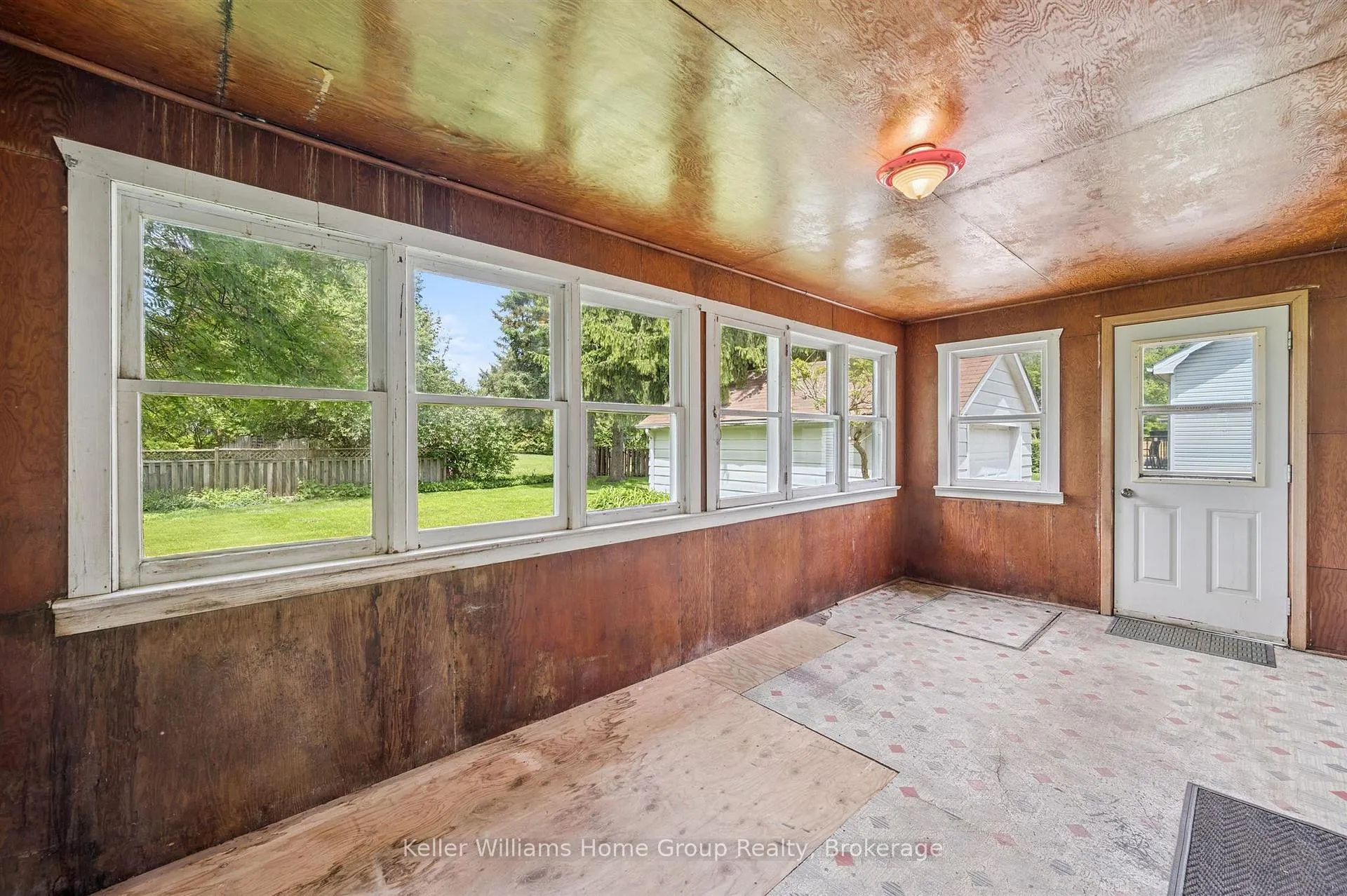 Photo 35 of 145 Forfar Street E, Centre Wellington, Fergus — HOMEH