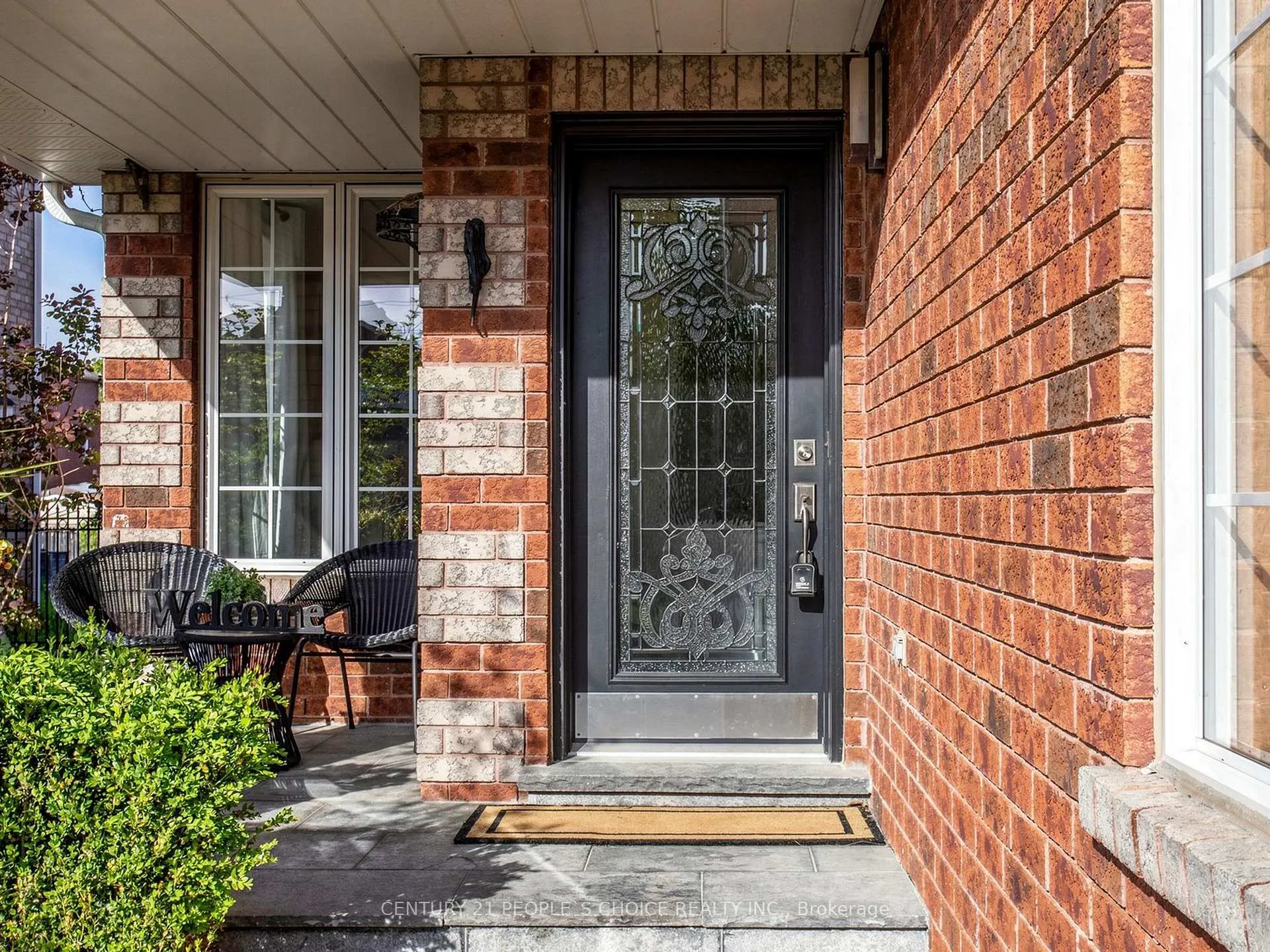 Photo 5 of 63 Kerfoot Crescent, Georgina, Keswick North — HOMEH