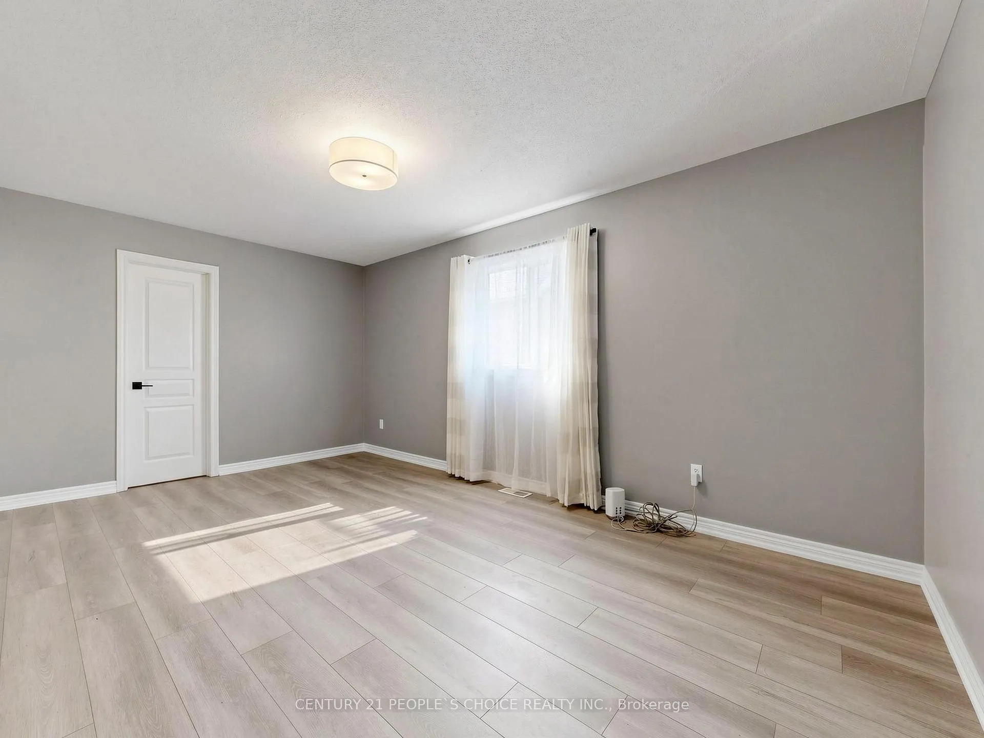 Photo 36 of 63 Kerfoot Crescent, Georgina, Keswick North — HOMEH