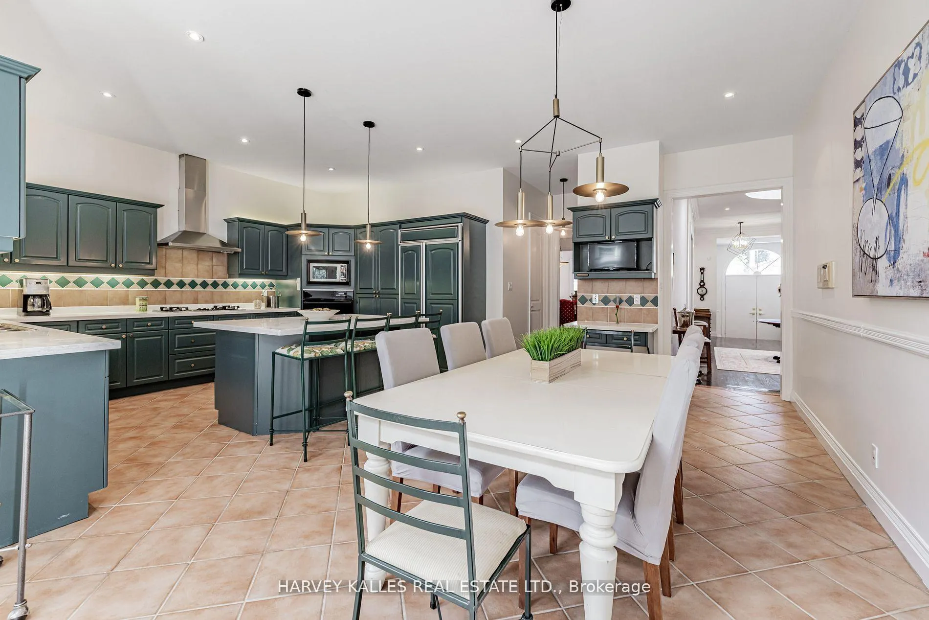 Photo 11 of 145 Rodeo Drive, Vaughan, Crestwood-Springfarm-Yorkhill — HOMEH