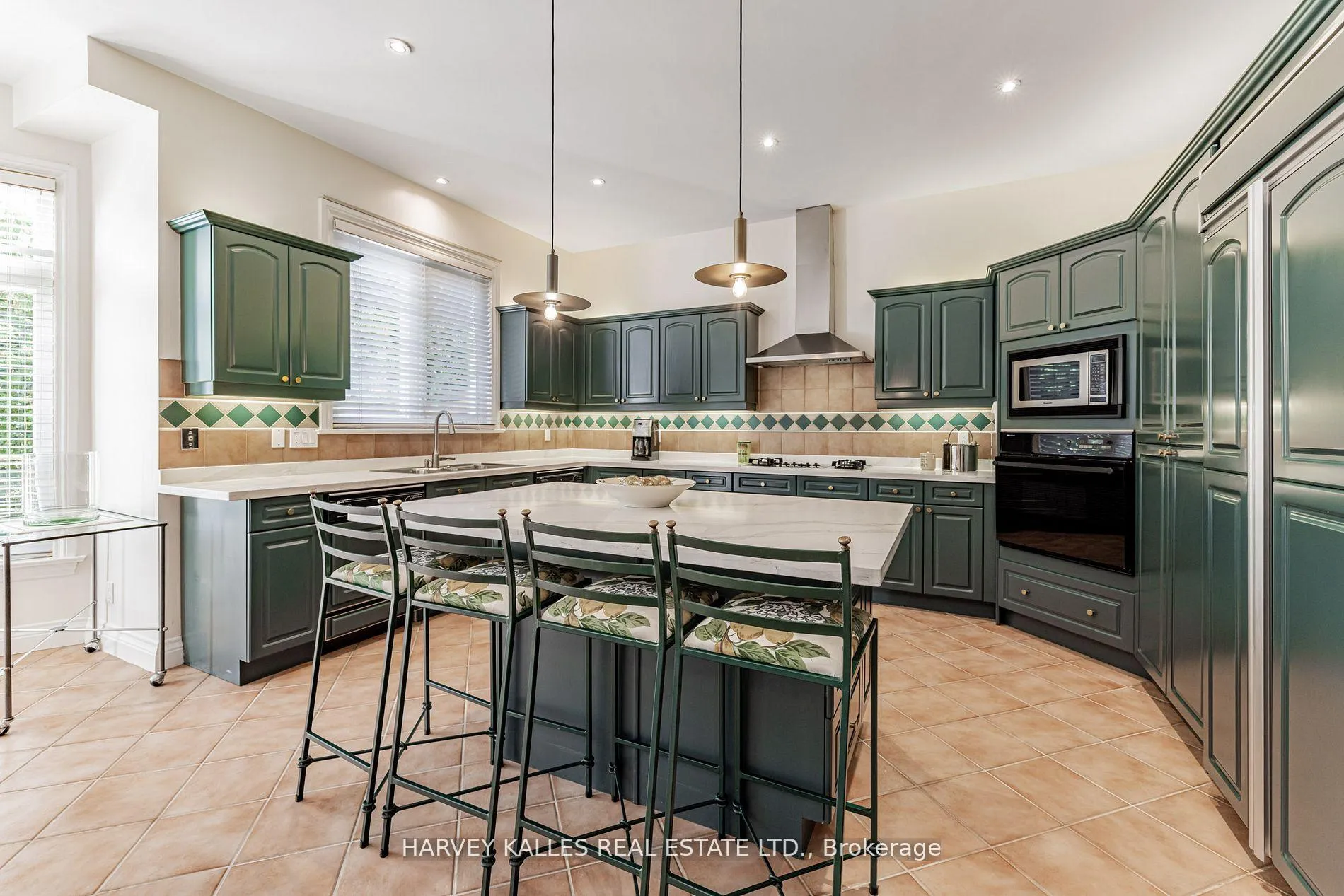 Photo 13 of 145 Rodeo Drive, Vaughan, Crestwood-Springfarm-Yorkhill — HOMEH