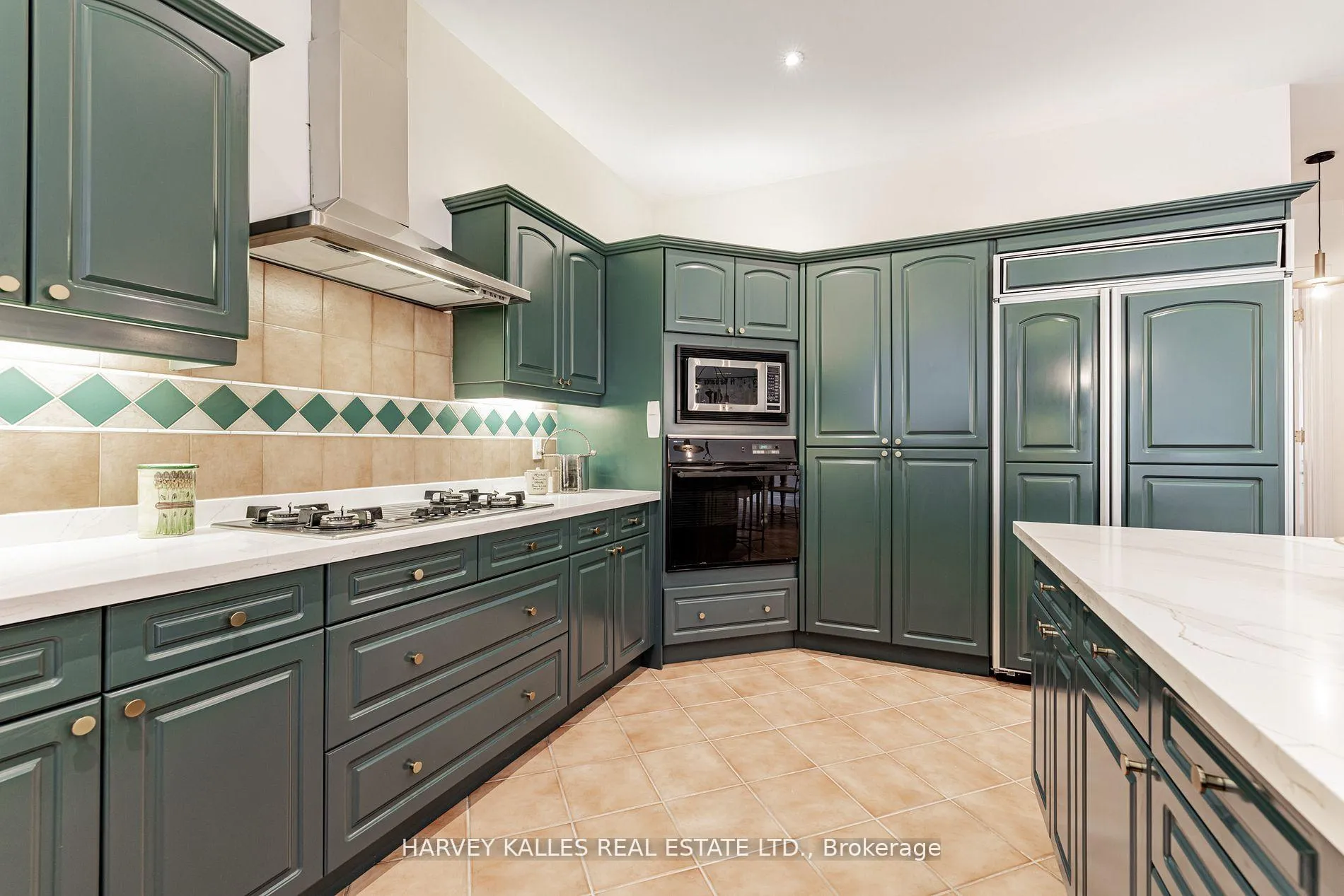 Photo 15 of 145 Rodeo Drive, Vaughan, Crestwood-Springfarm-Yorkhill — HOMEH