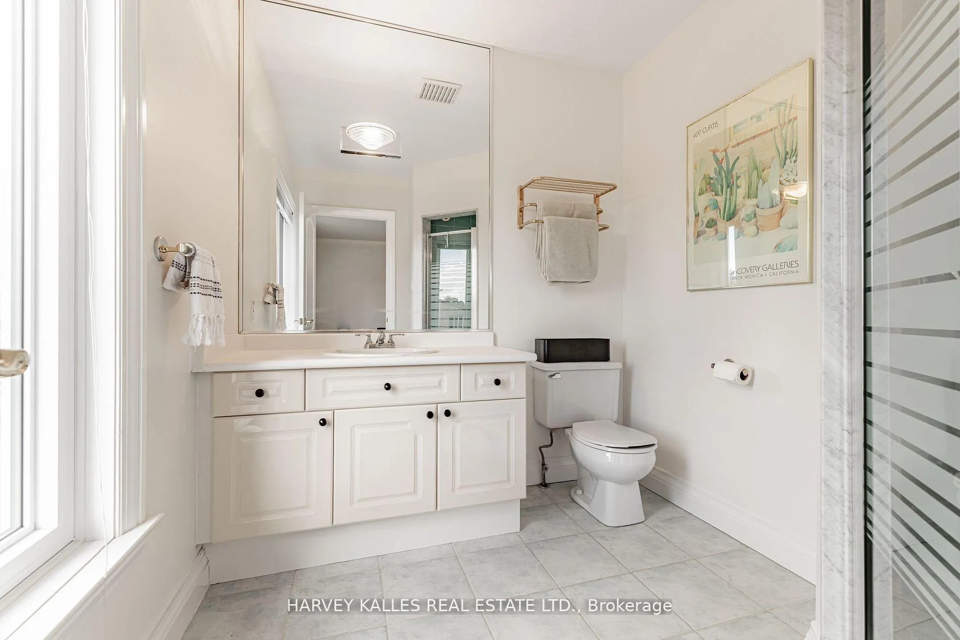 Photo 35 of 145 Rodeo Drive, Vaughan, Crestwood-Springfarm-Yorkhill — HOMEH