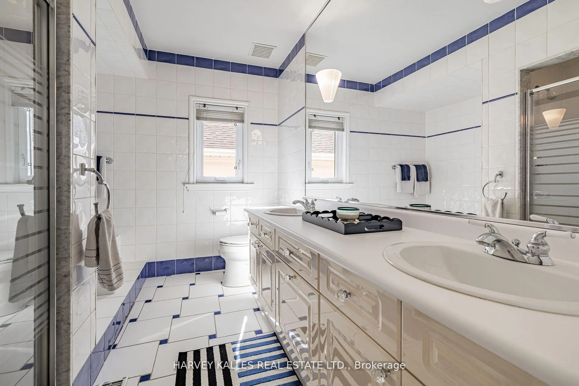Photo 38 of 145 Rodeo Drive, Vaughan, Crestwood-Springfarm-Yorkhill — HOMEH