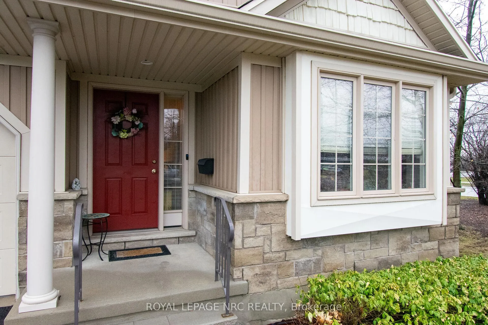 Photo 2 of Unit 1, 603 Welland Avenue, St. Catharines, Carlton/Bunting — HOMEH