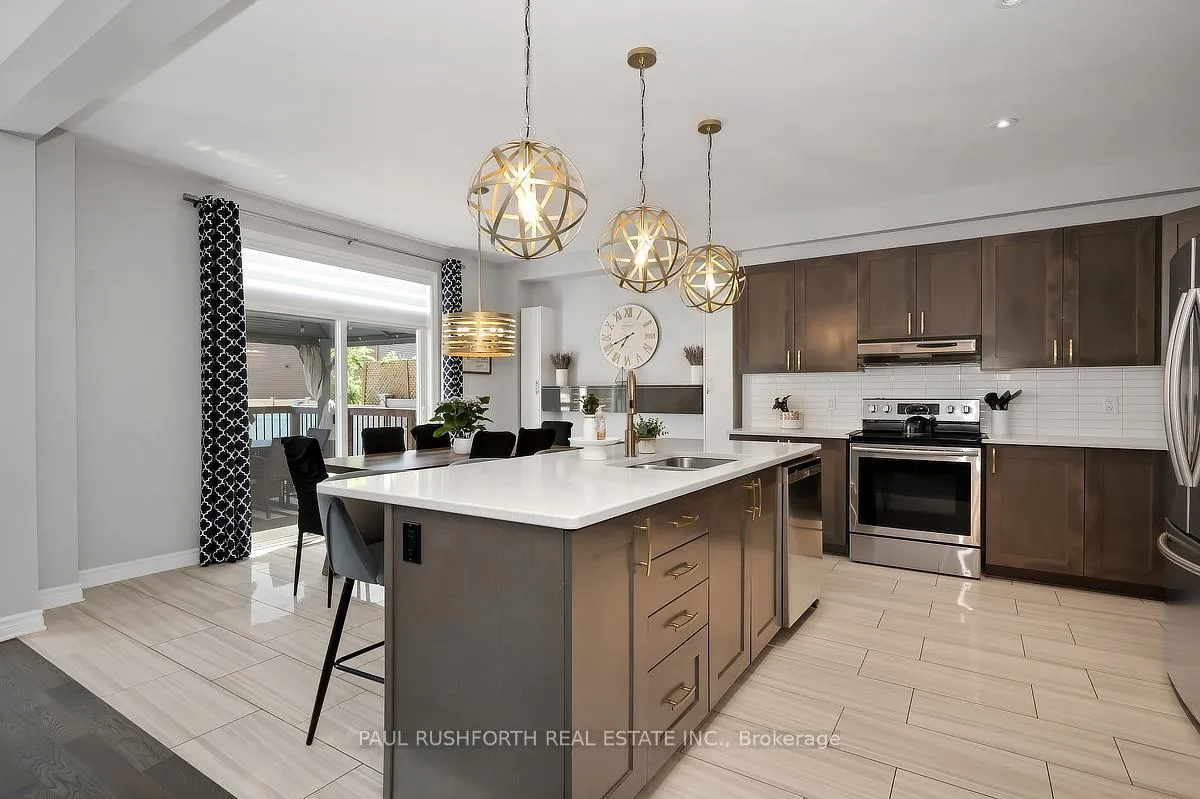 Photo 14 of 253 Enclave Walk, Ottawa, Mer Bleue/Bradley Estates/Anderson Park — HOMEH