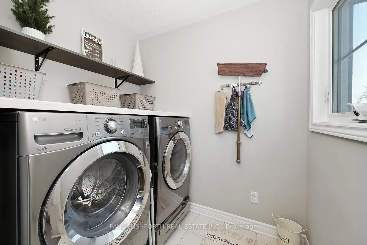 Photo 33 of 253 Enclave Walk, Ottawa, Mer Bleue/Bradley Estates/Anderson Park — HOMEH