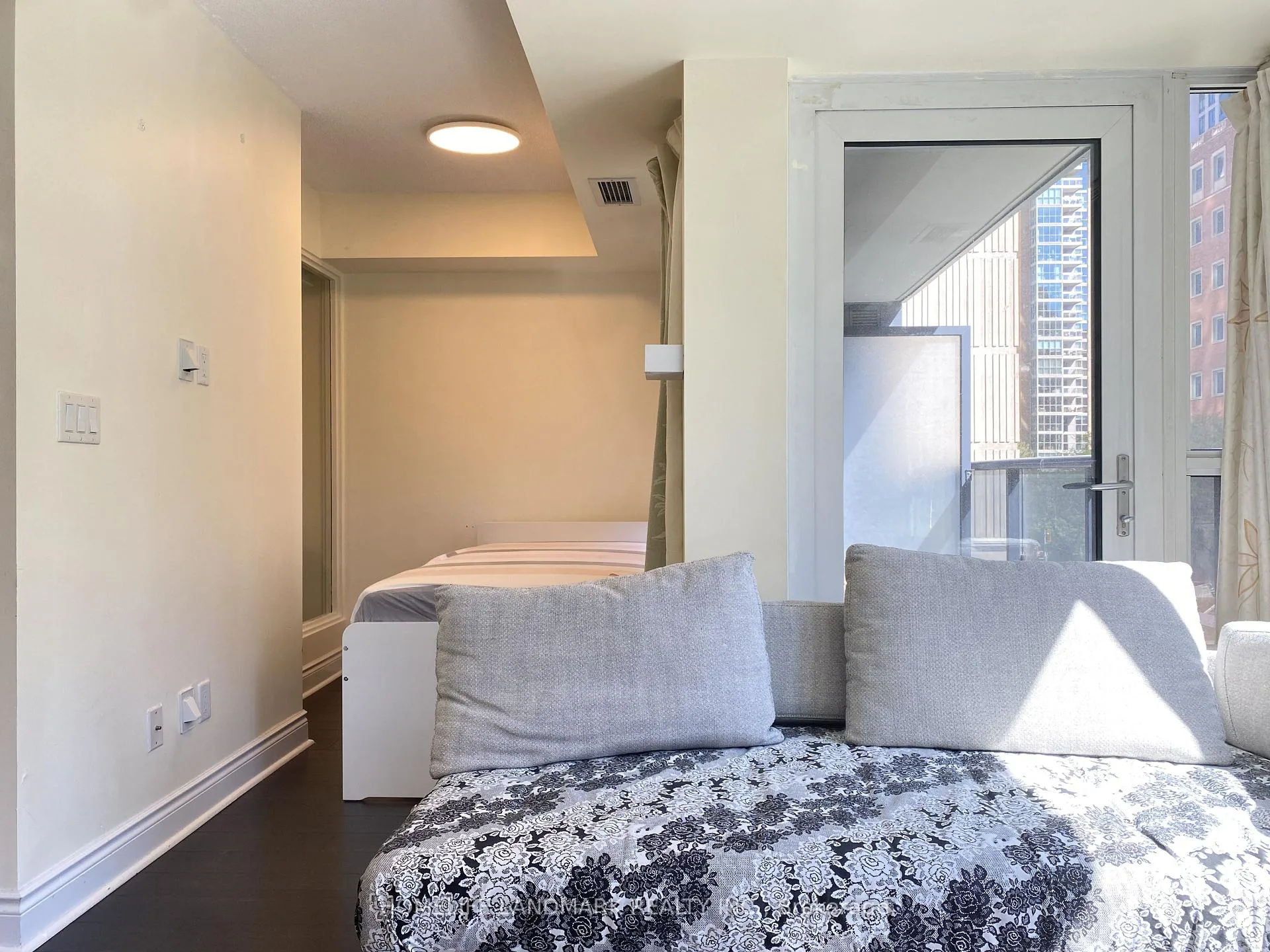 Photo 13 of Unit 412, 28 Ted Rogers Way, Toronto, Church-Yonge Corridor — HOMEH