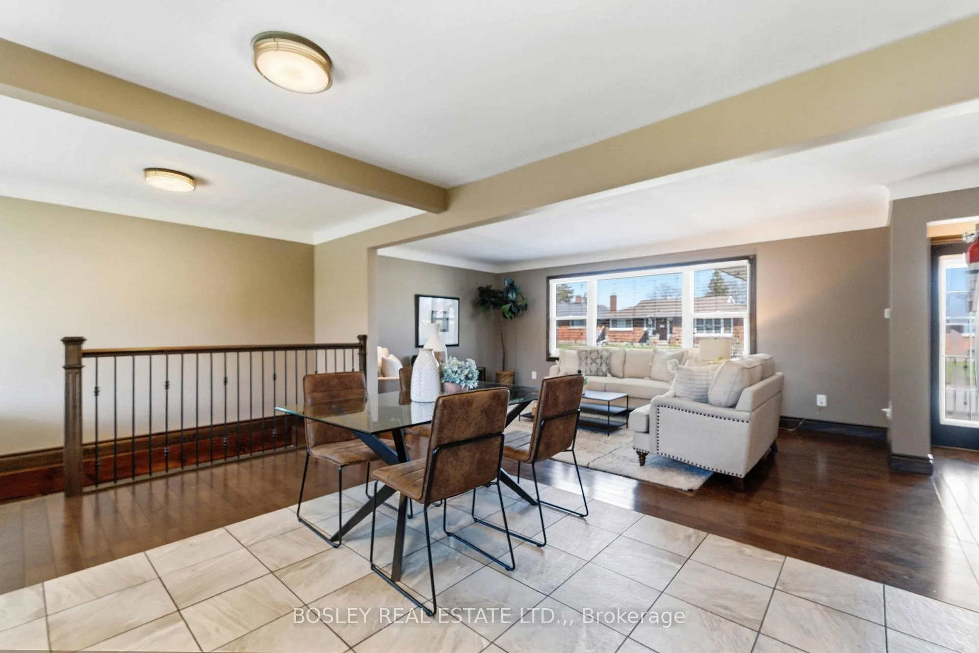 Photo 8 of 5009 Amelia Crescent, Niagara Falls, Cherrywood — HOMEH