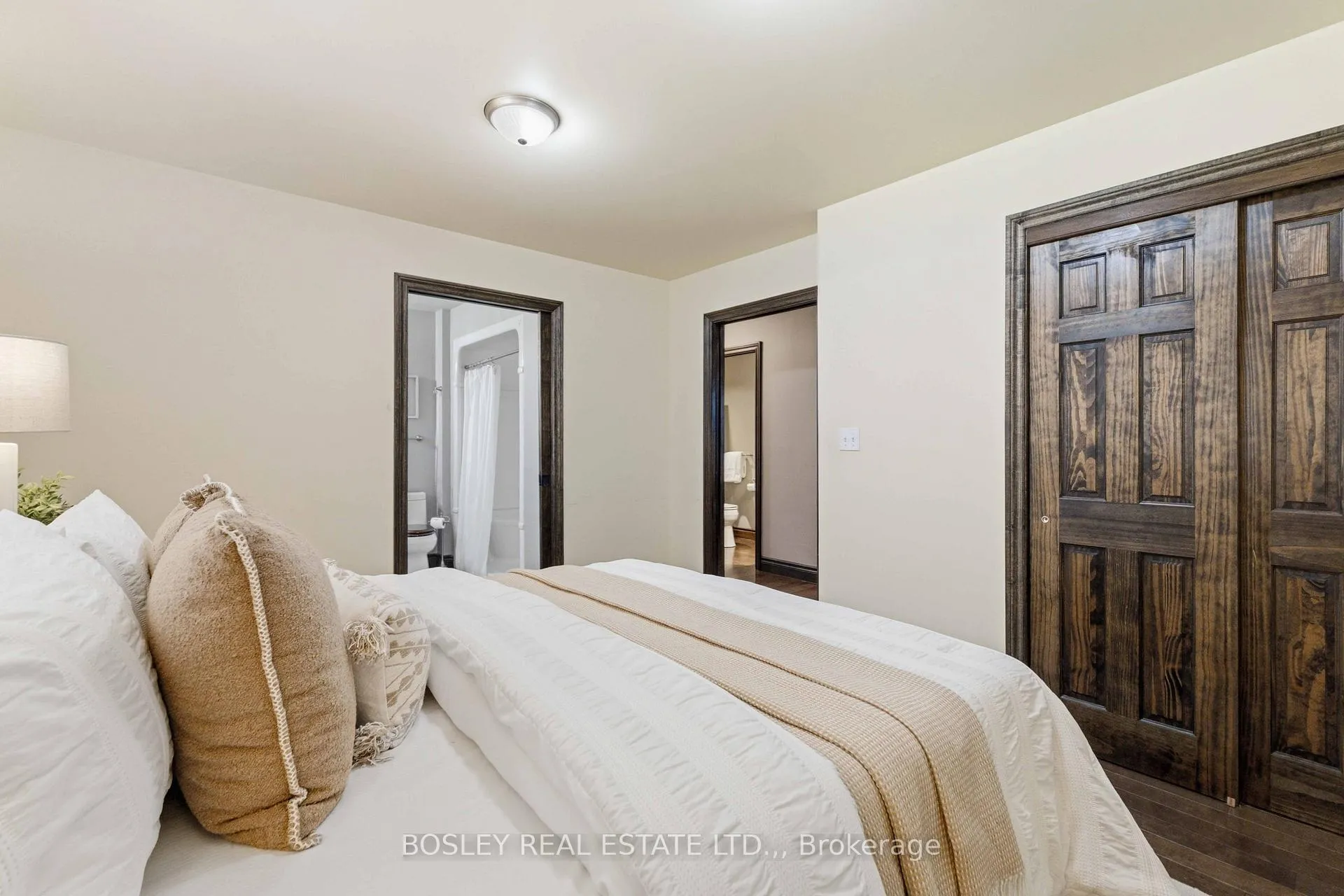 Photo 12 of 5009 Amelia Crescent, Niagara Falls, Cherrywood — HOMEH