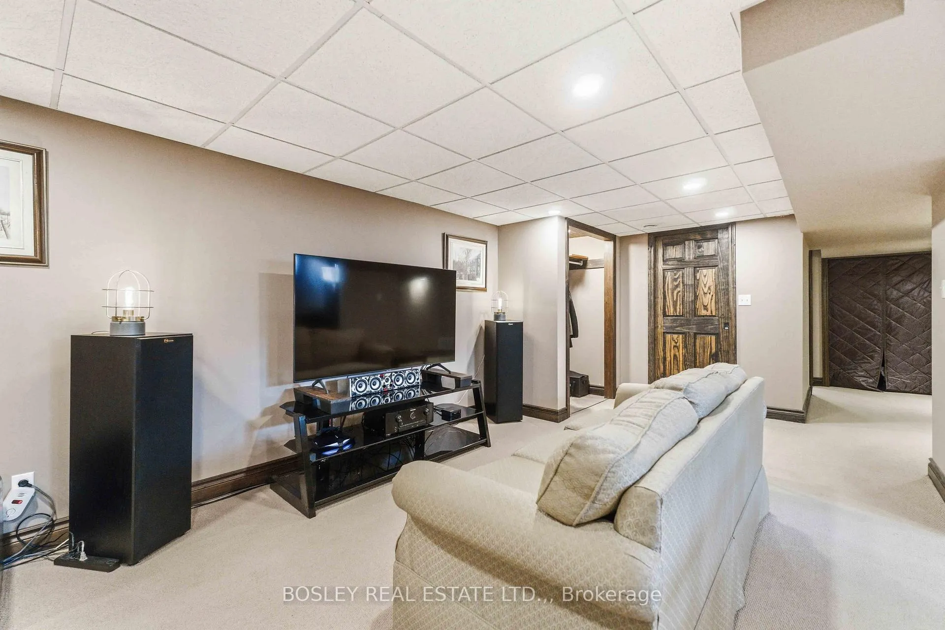 Photo 25 of 5009 Amelia Crescent, Niagara Falls, Cherrywood — HOMEH