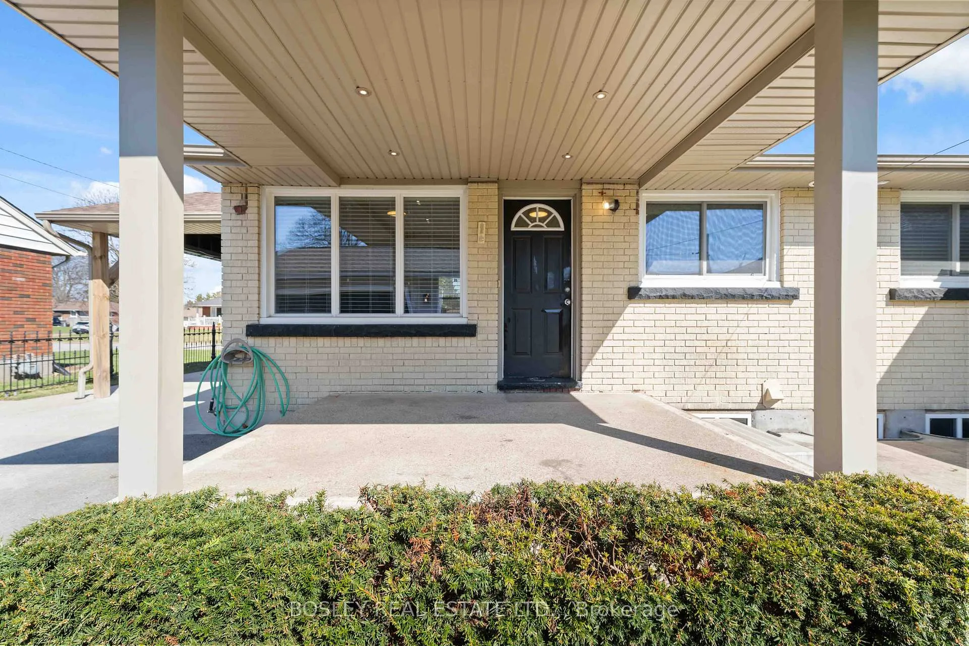 Photo 38 of 5009 Amelia Crescent, Niagara Falls, Cherrywood — HOMEH